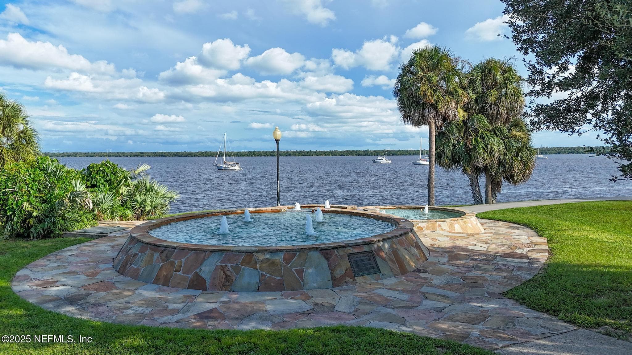 Photo 19 of 117 S 3RD Street, Palatka, FL 32177