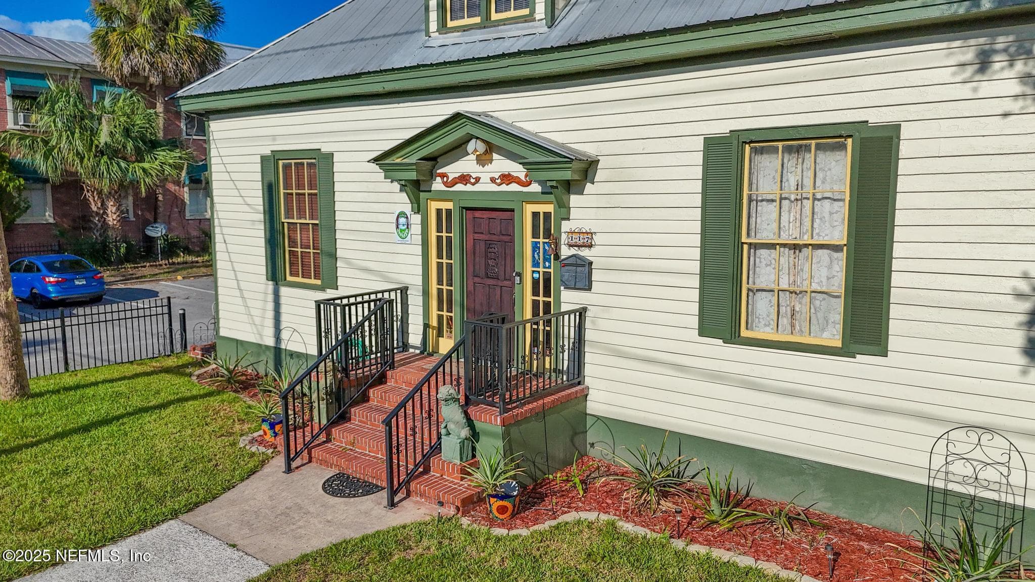 Photo 5 of 117 S 3RD Street, Palatka, FL 32177