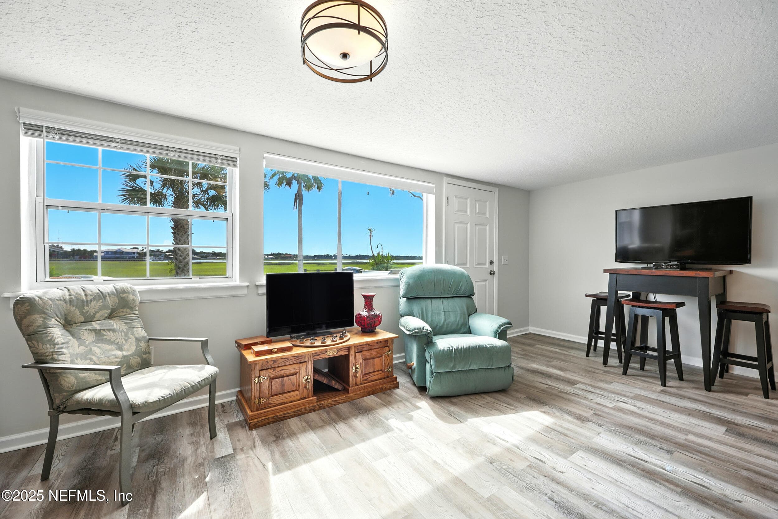 Ready to add portable AC unit — 3331 LIGHTHOUSE POINT Lane, Jacksonville, FL 32250