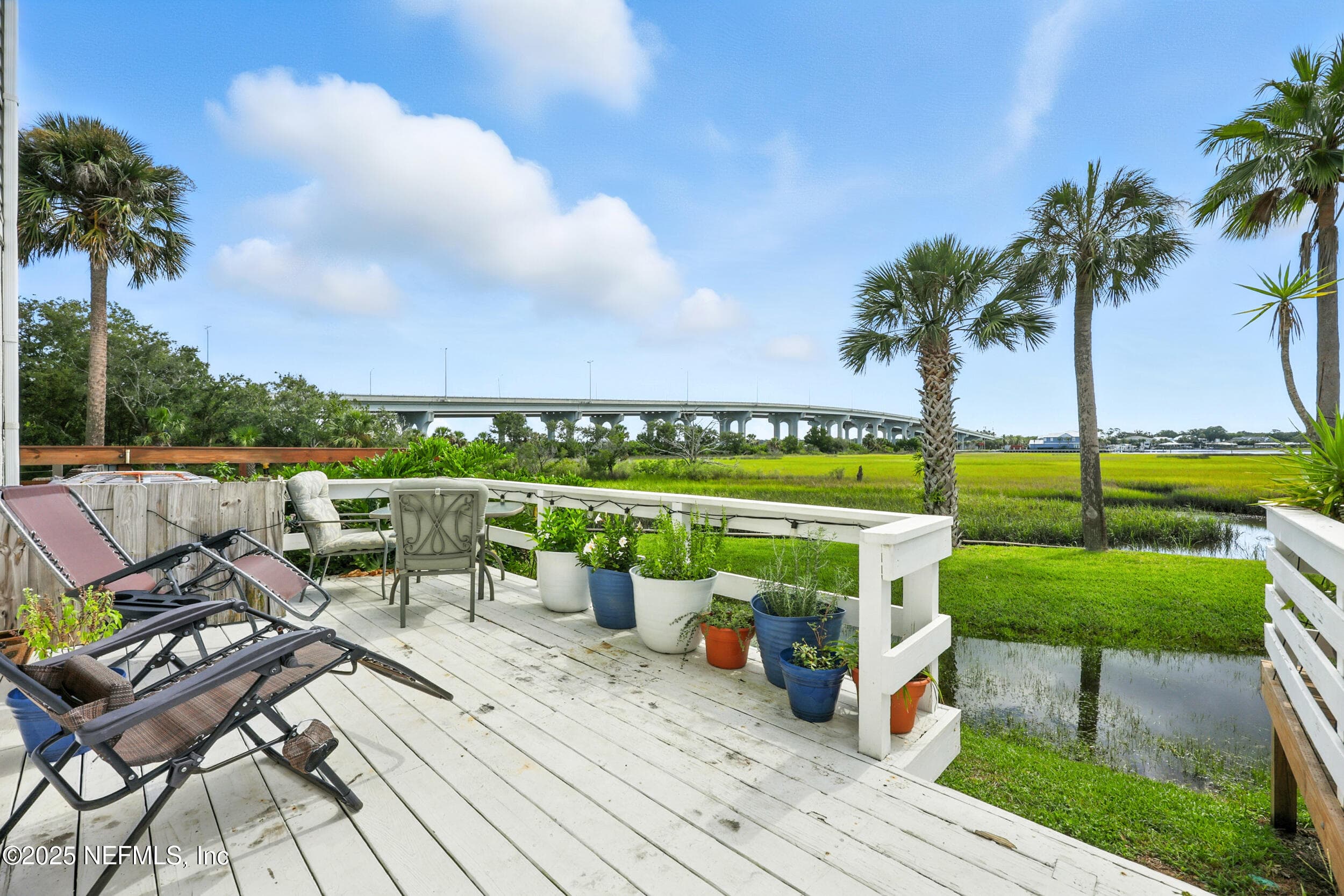 Great morning coffee or afternoon unwinding spot — 3331 LIGHTHOUSE POINT Lane, Jacksonville, FL 32250