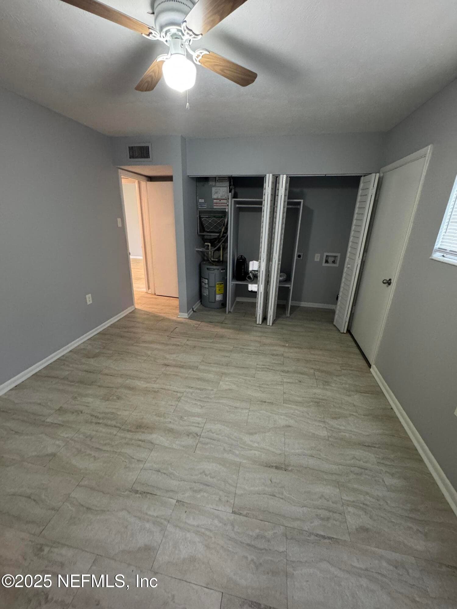 Photo 8 of 2441 SPRING PARK Road 47, Jacksonville, FL 32207