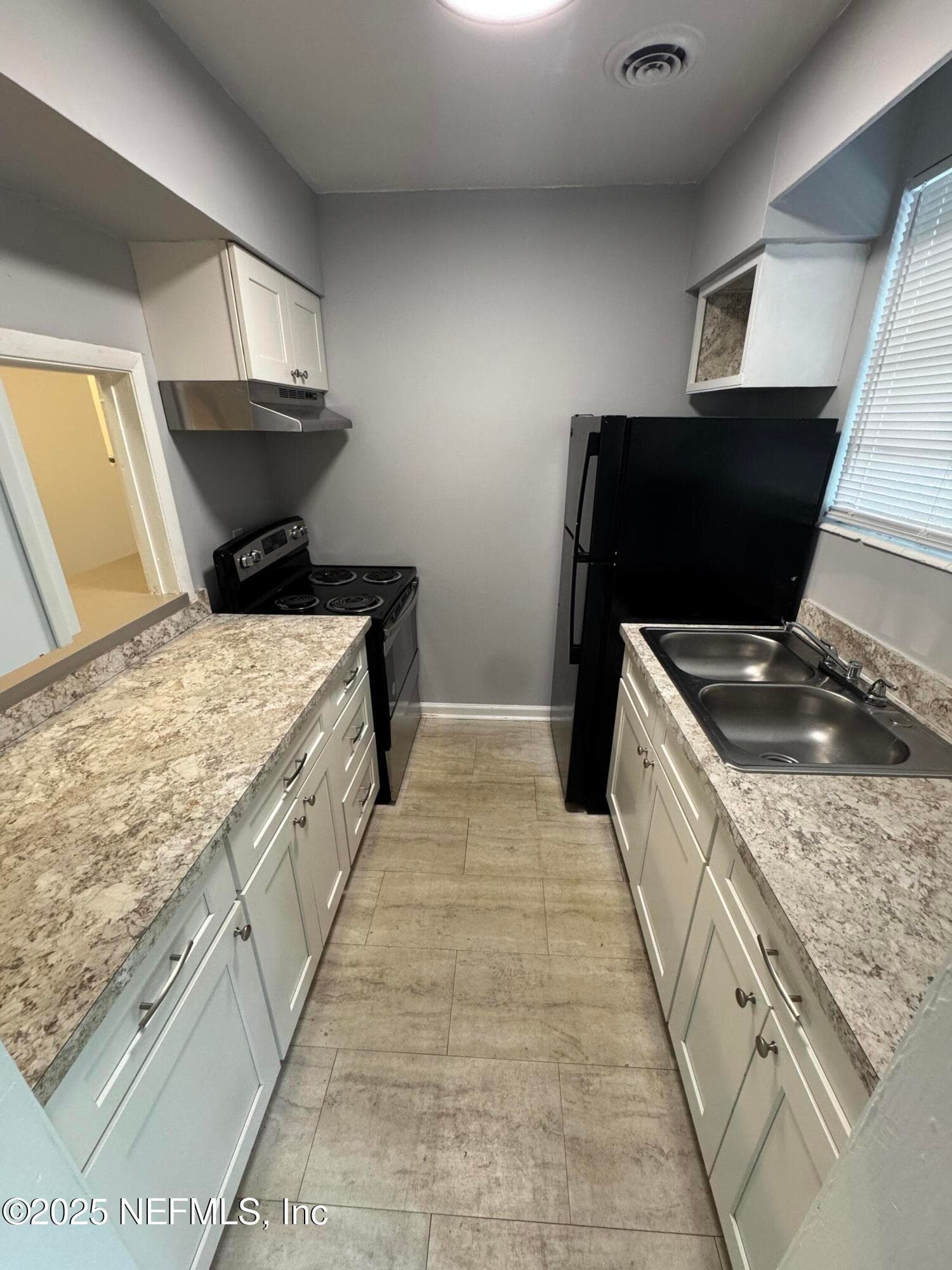 Photo 4 of 2441 SPRING PARK Road 47, Jacksonville, FL 32207