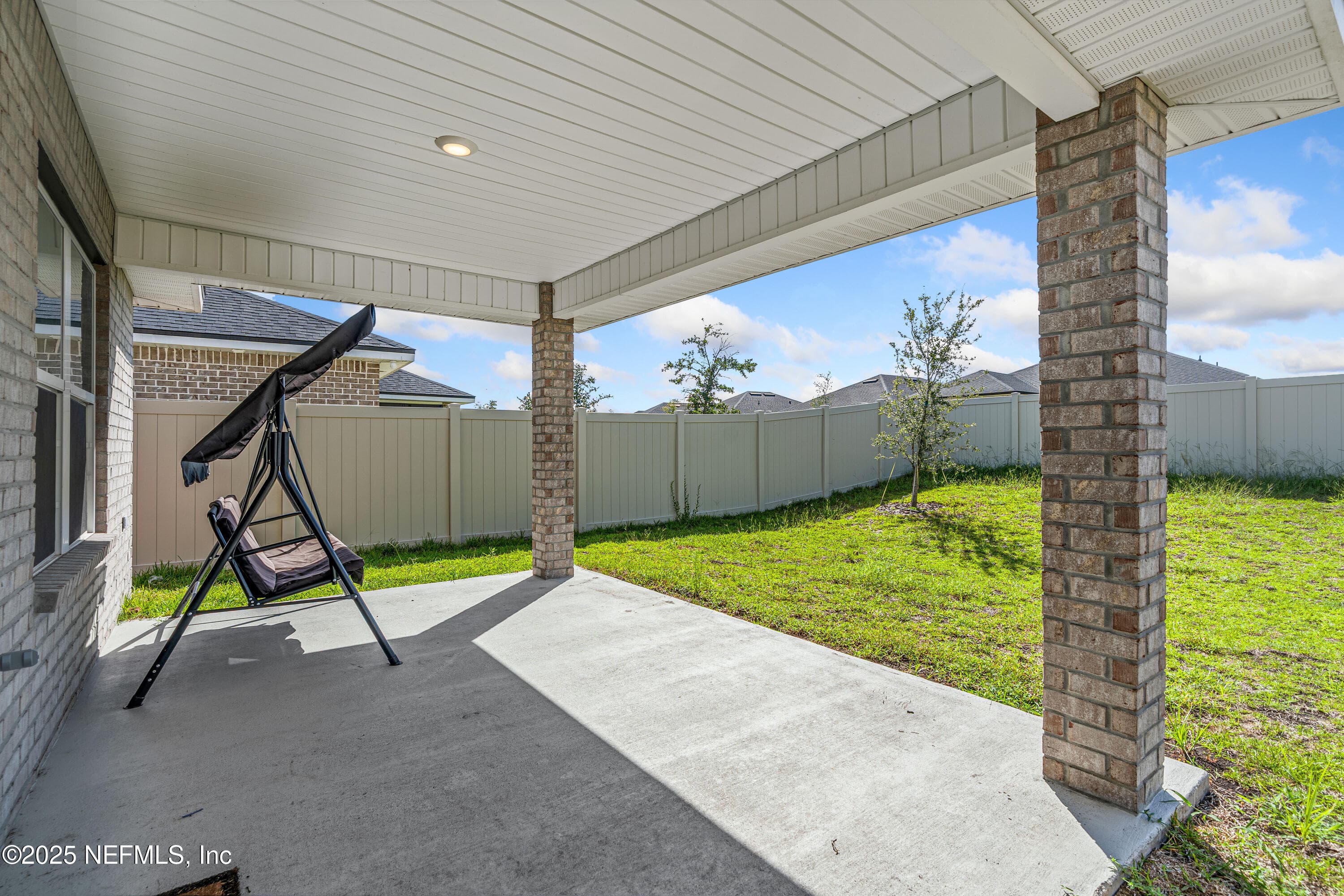 Photo 14 of 3137 LAUREL SPRINGS Drive, Green Cove Springs, FL 32043