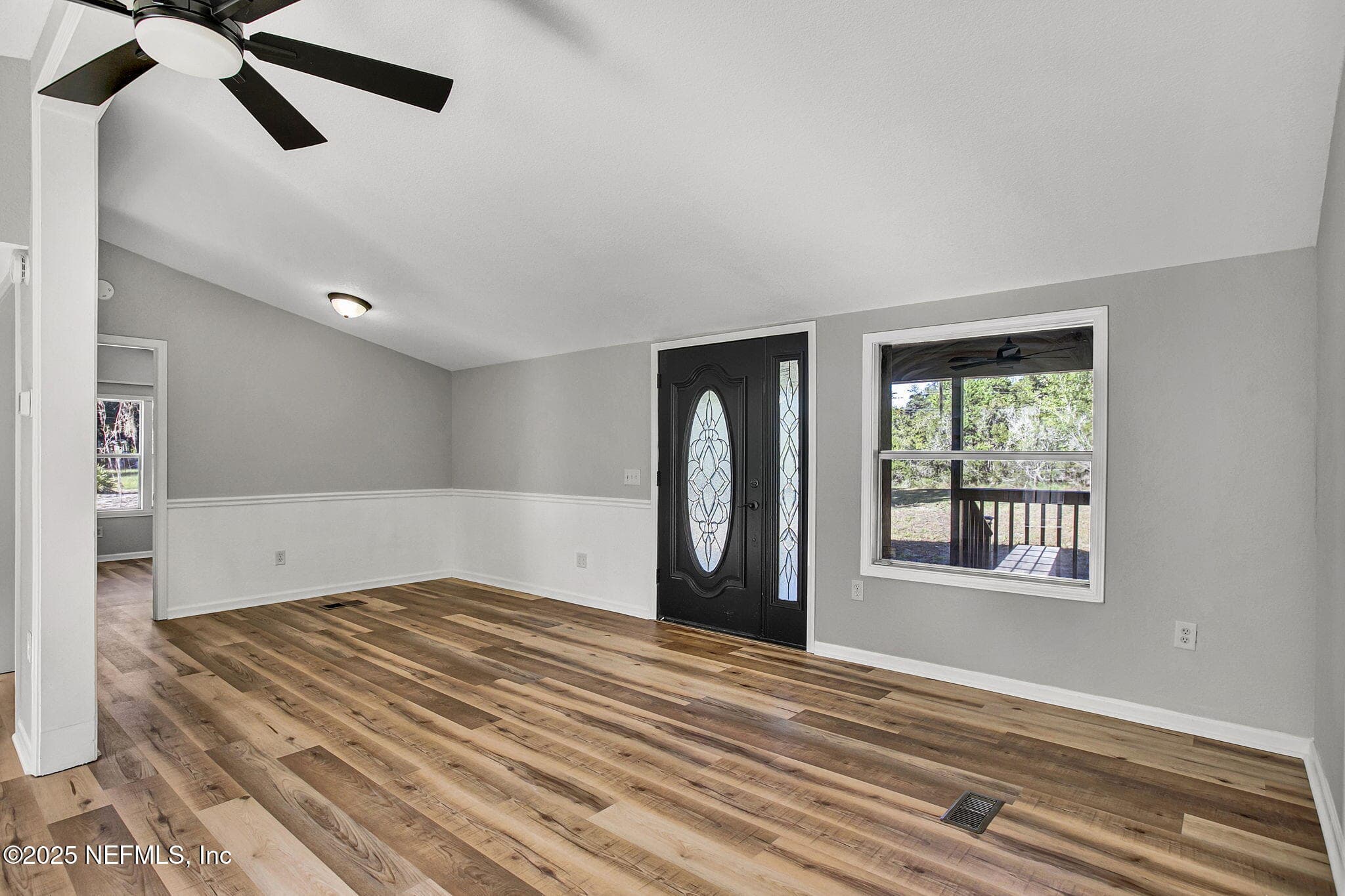 Photo 3 of 392 FOXTAIL Avenue, Middleburg, FL 32068