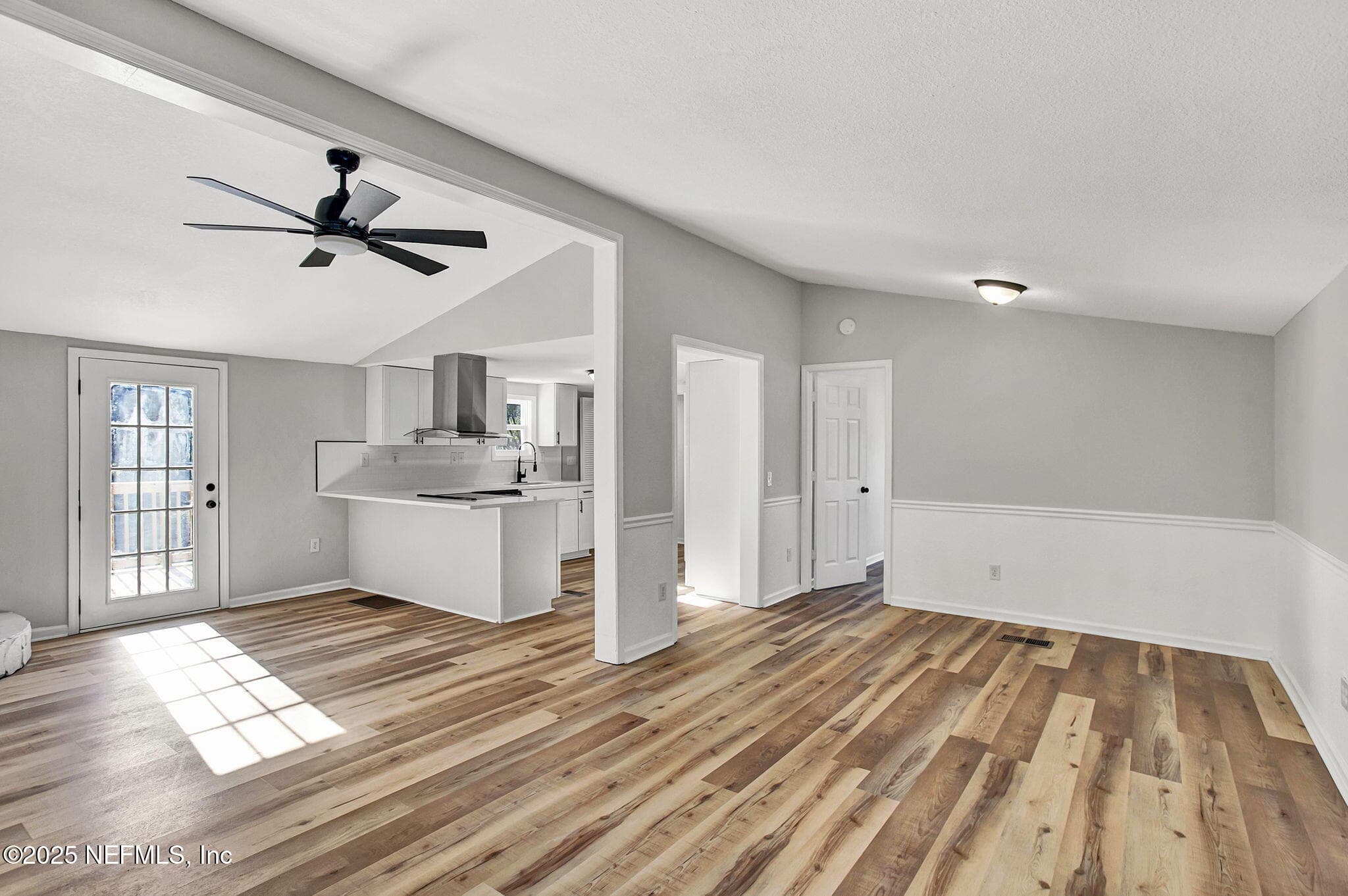 Photo 6 of 392 FOXTAIL Avenue, Middleburg, FL 32068