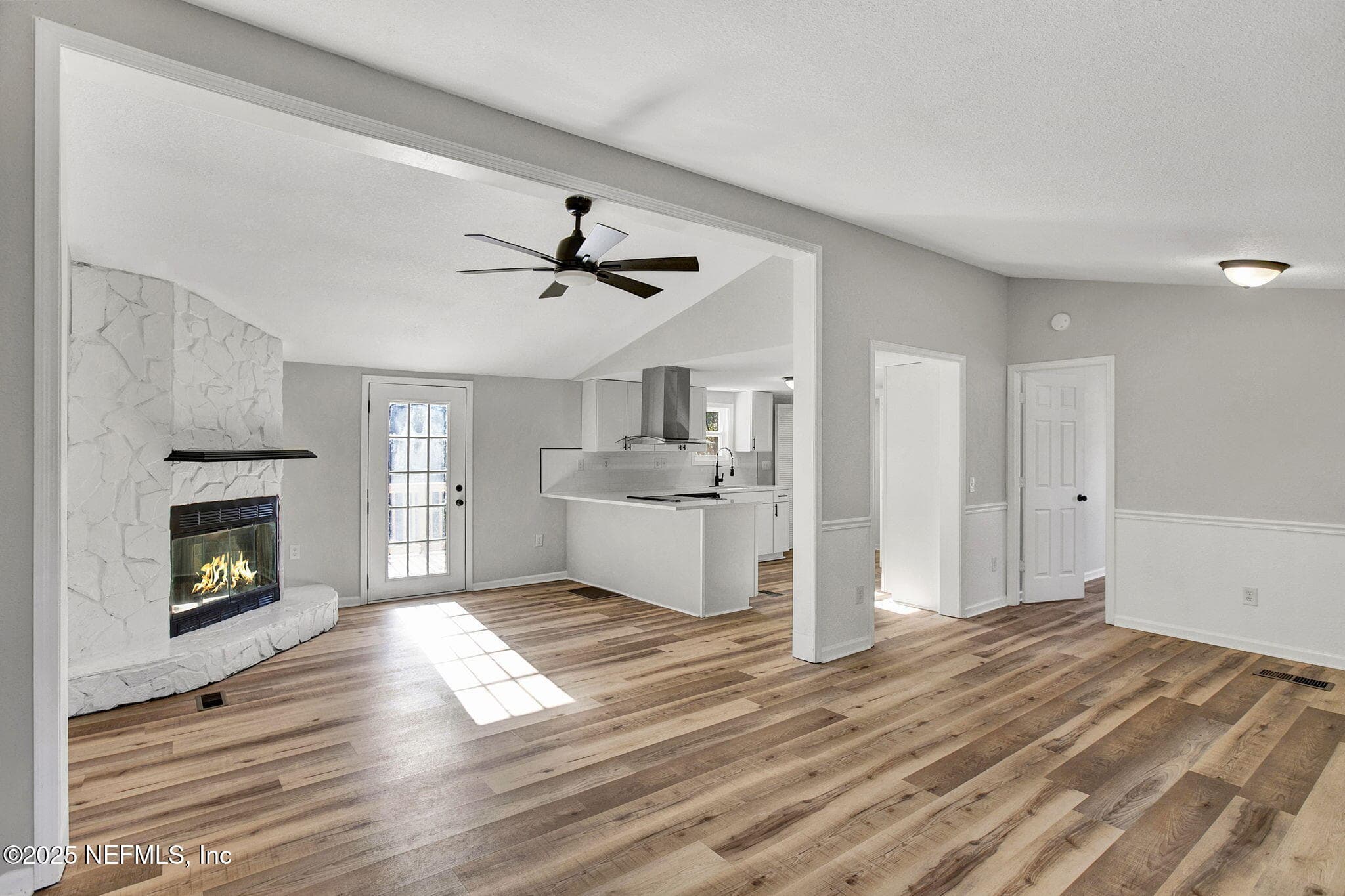 Photo 8 of 392 FOXTAIL Avenue, Middleburg, FL 32068