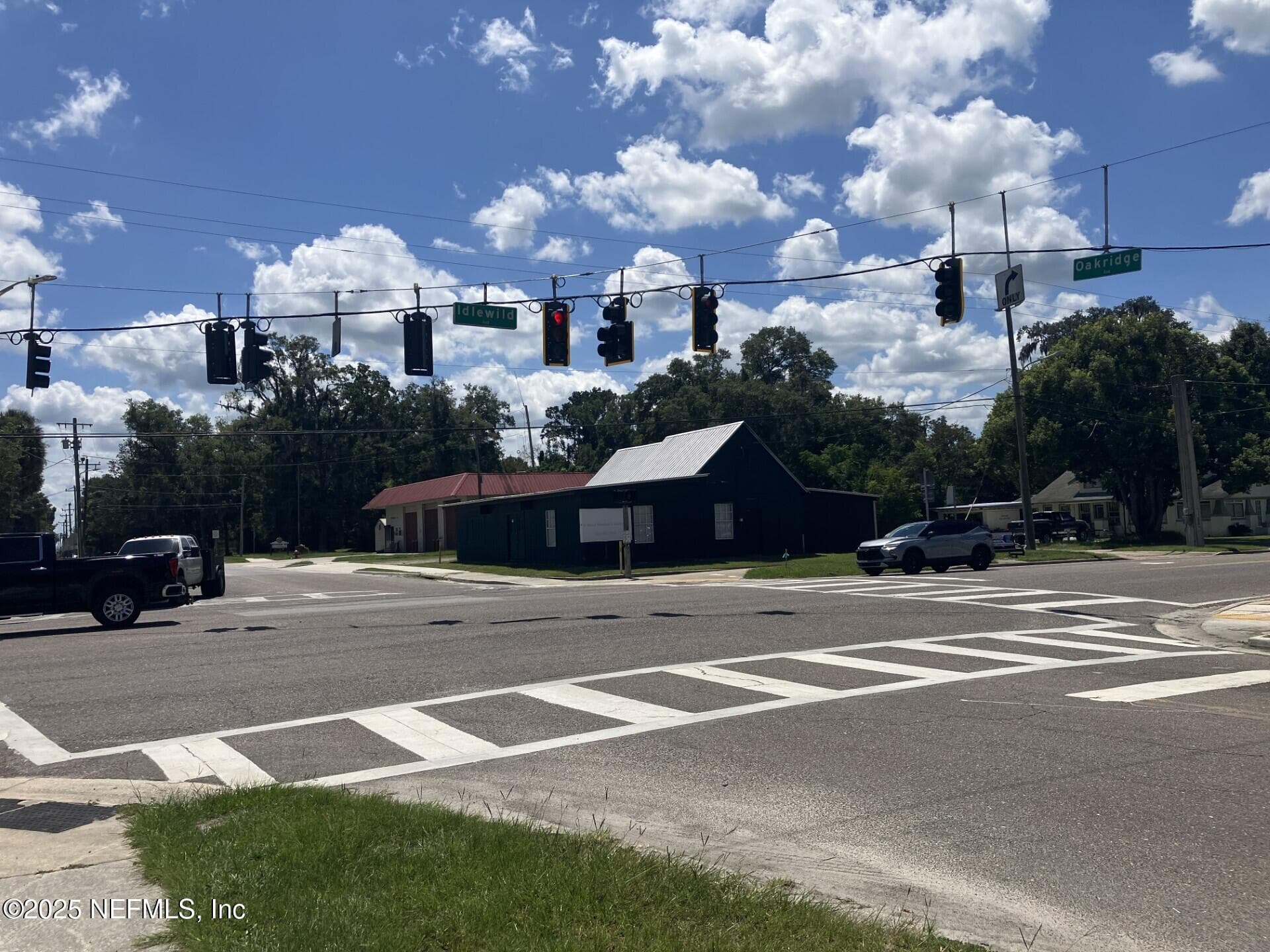 Photo 4 of 206 S OAKRIDGE Avenue, Green Cove Springs, FL 32043