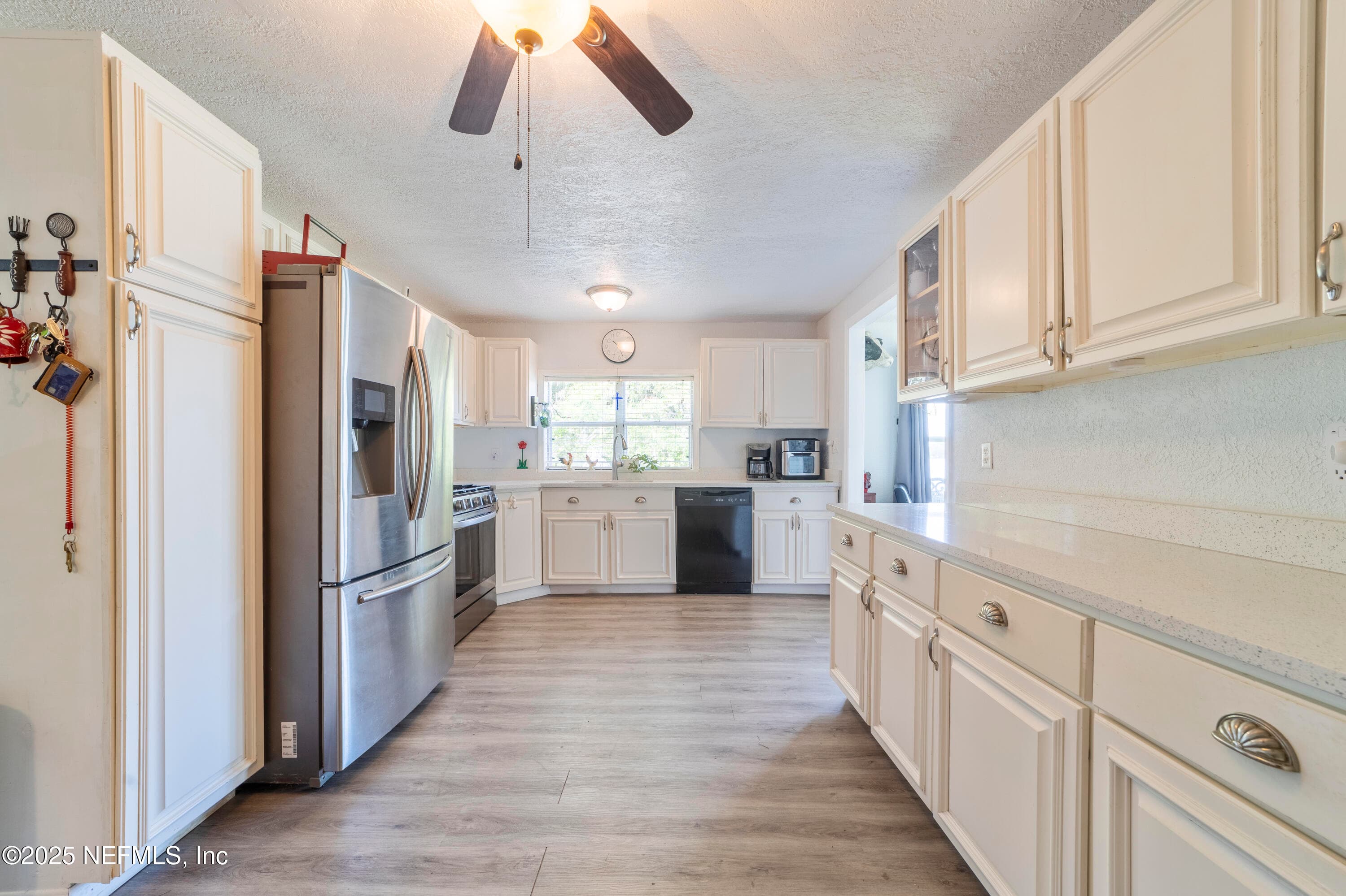 Photo 19 of 942 STATE RD 20, Interlachen, FL 32148