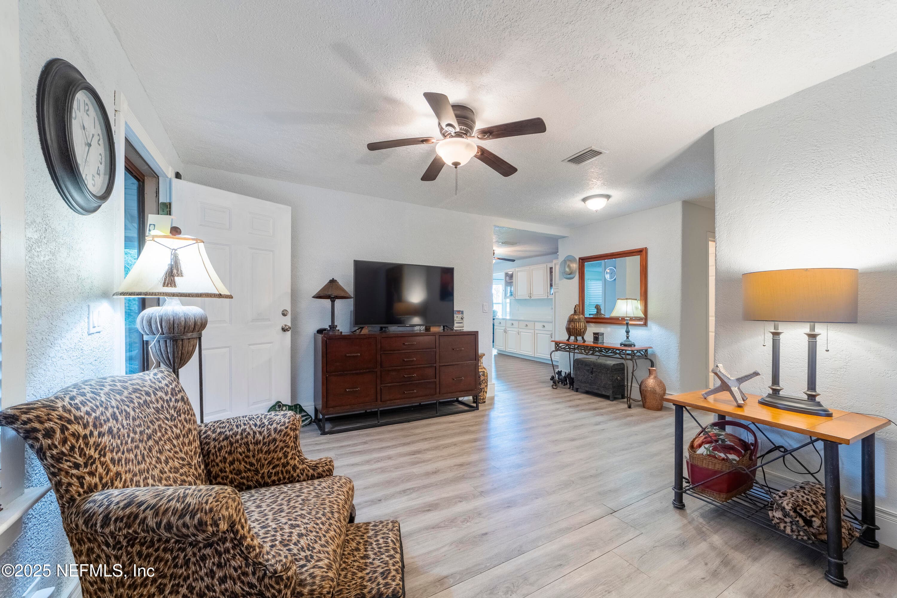 Photo 9 of 942 STATE RD 20, Interlachen, FL 32148