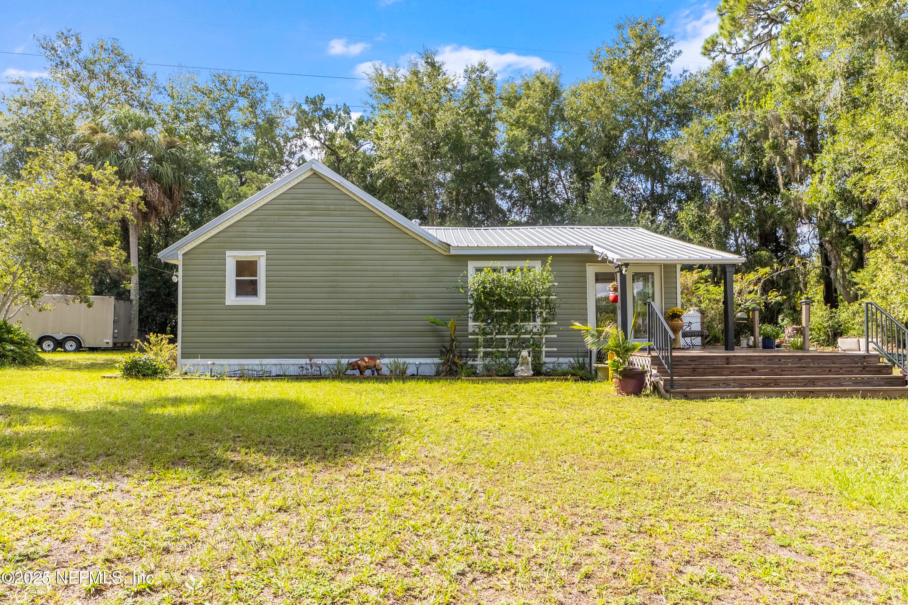 Photo 44 of 942 STATE RD 20, Interlachen, FL 32148