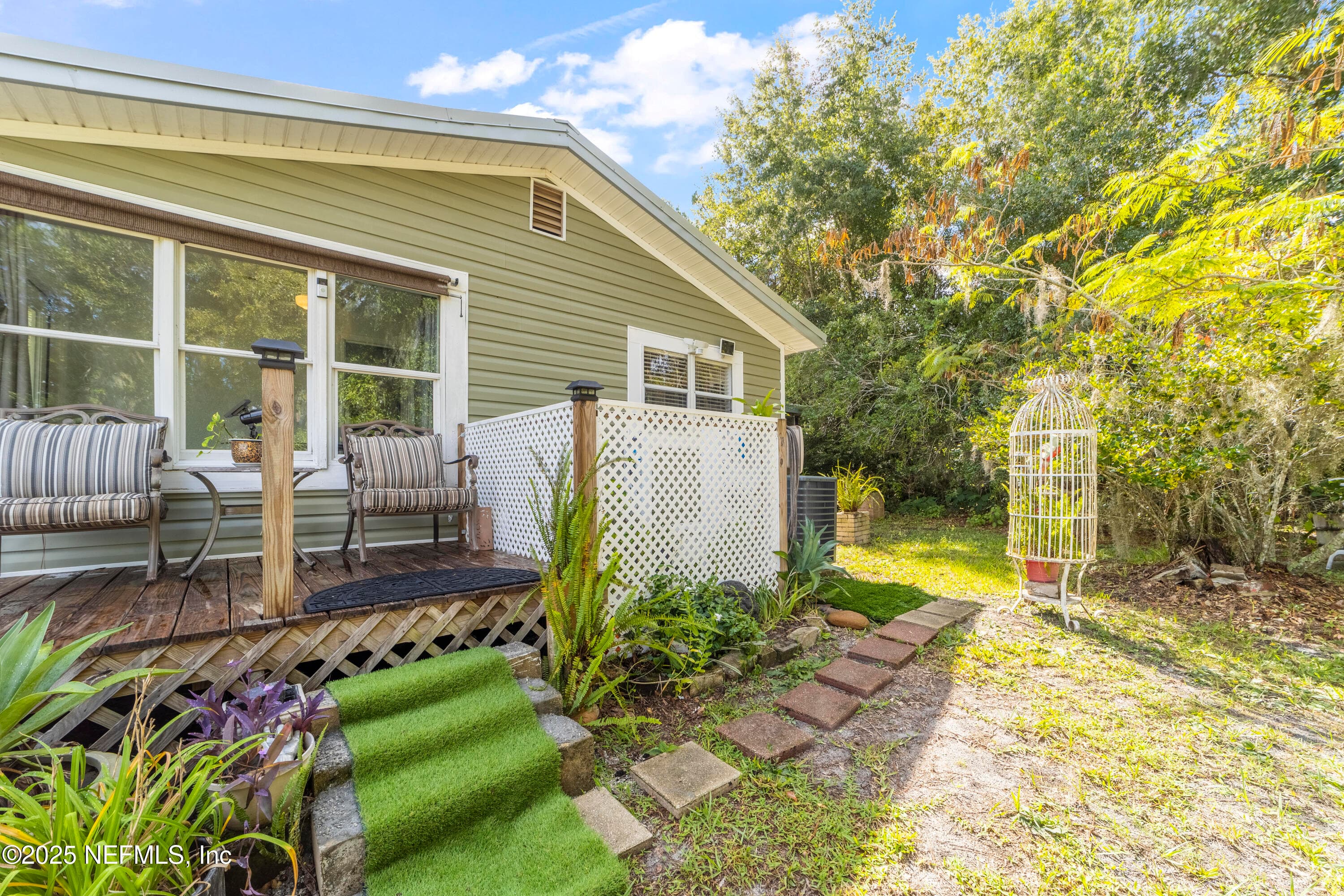 Photo 49 of 942 STATE RD 20, Interlachen, FL 32148