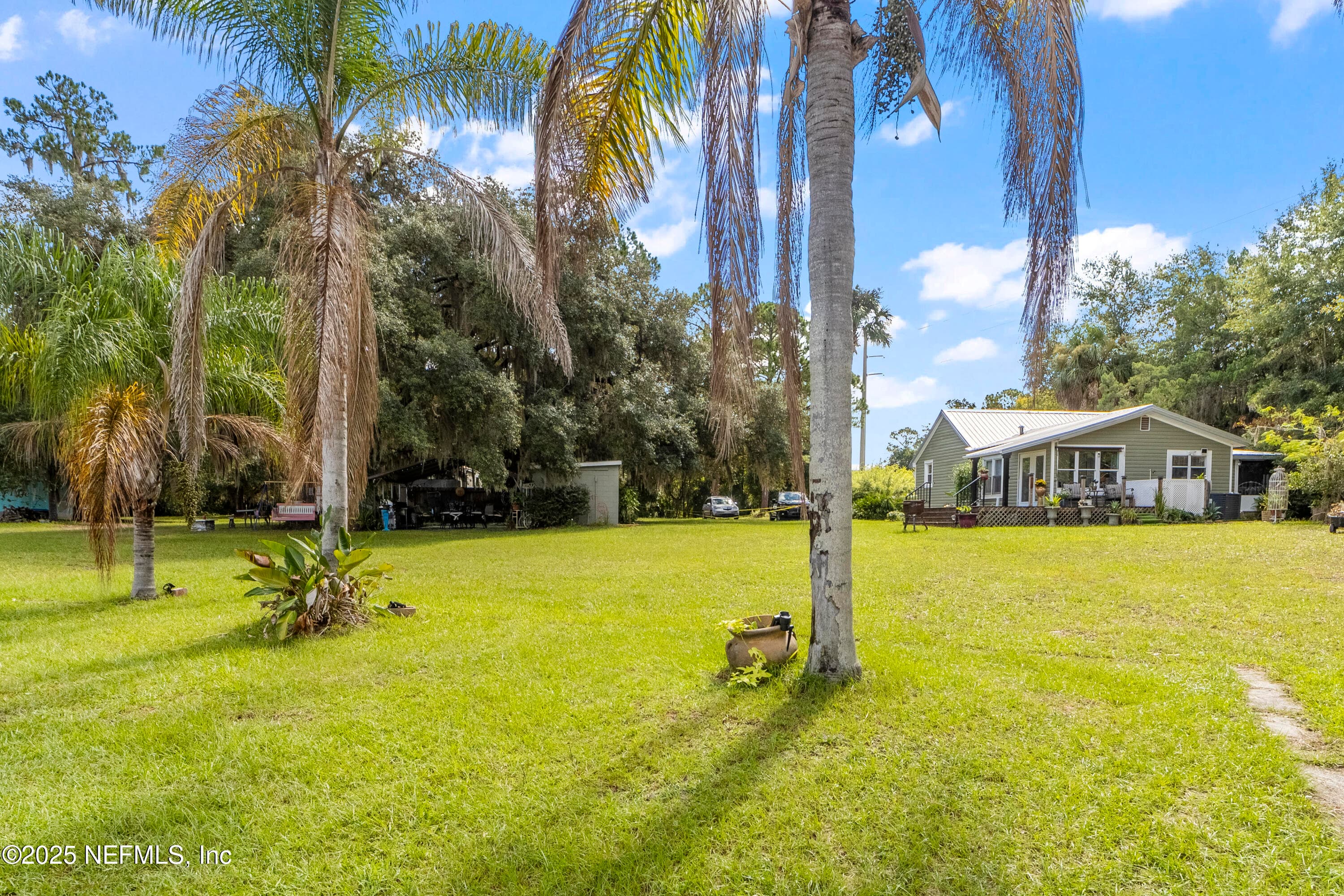 Photo 54 of 942 STATE RD 20, Interlachen, FL 32148