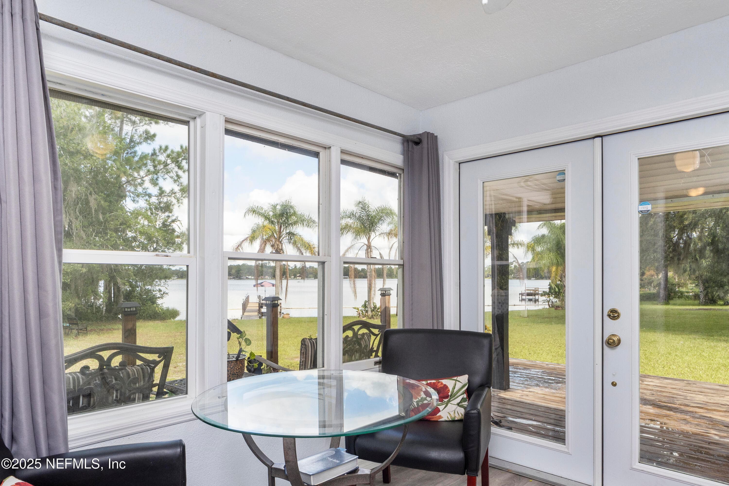 Photo 14 of 942 STATE RD 20, Interlachen, FL 32148