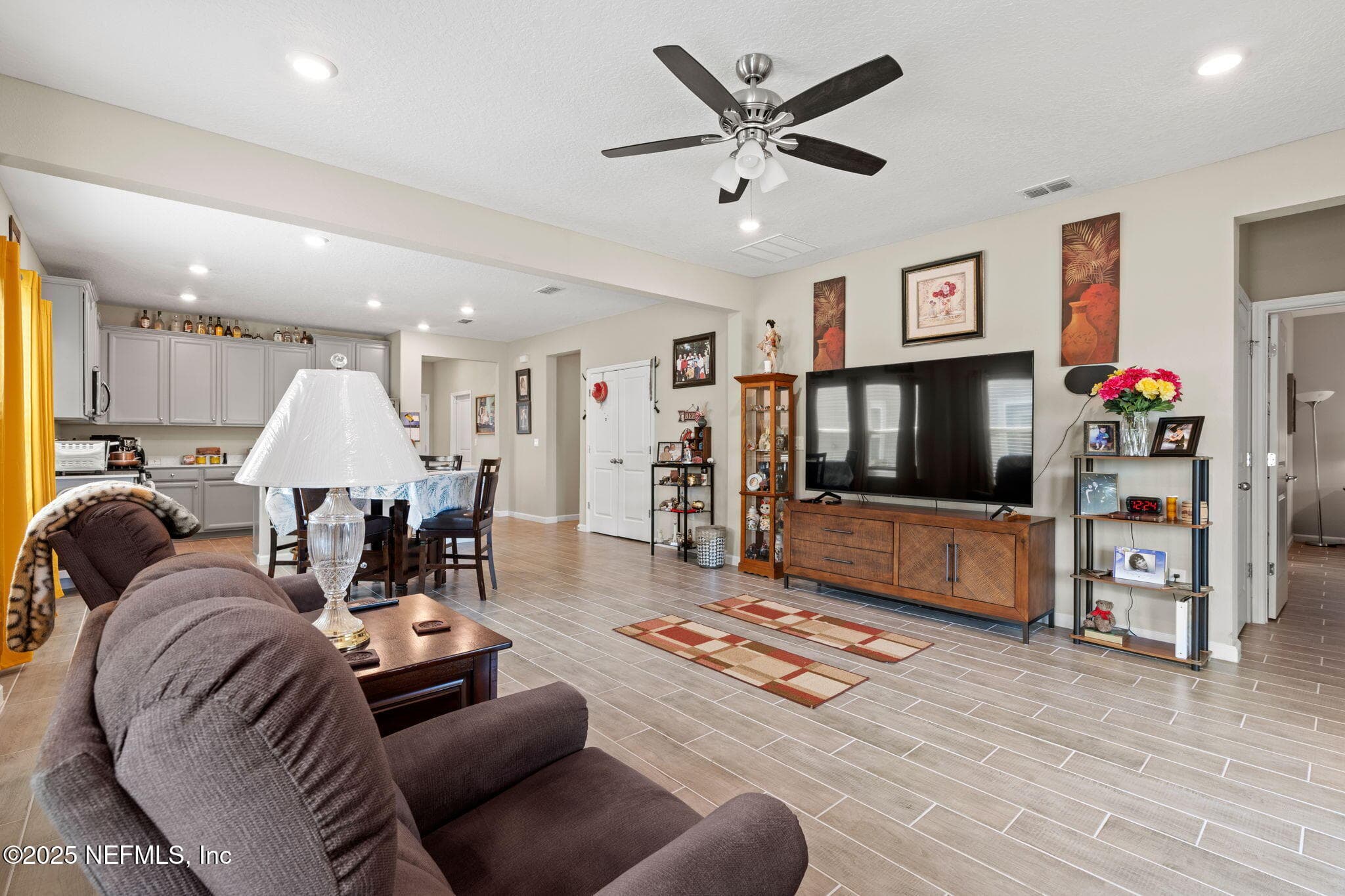 Photo 11 of 3956 CLOVERDALE Court, Middleburg, FL 32068