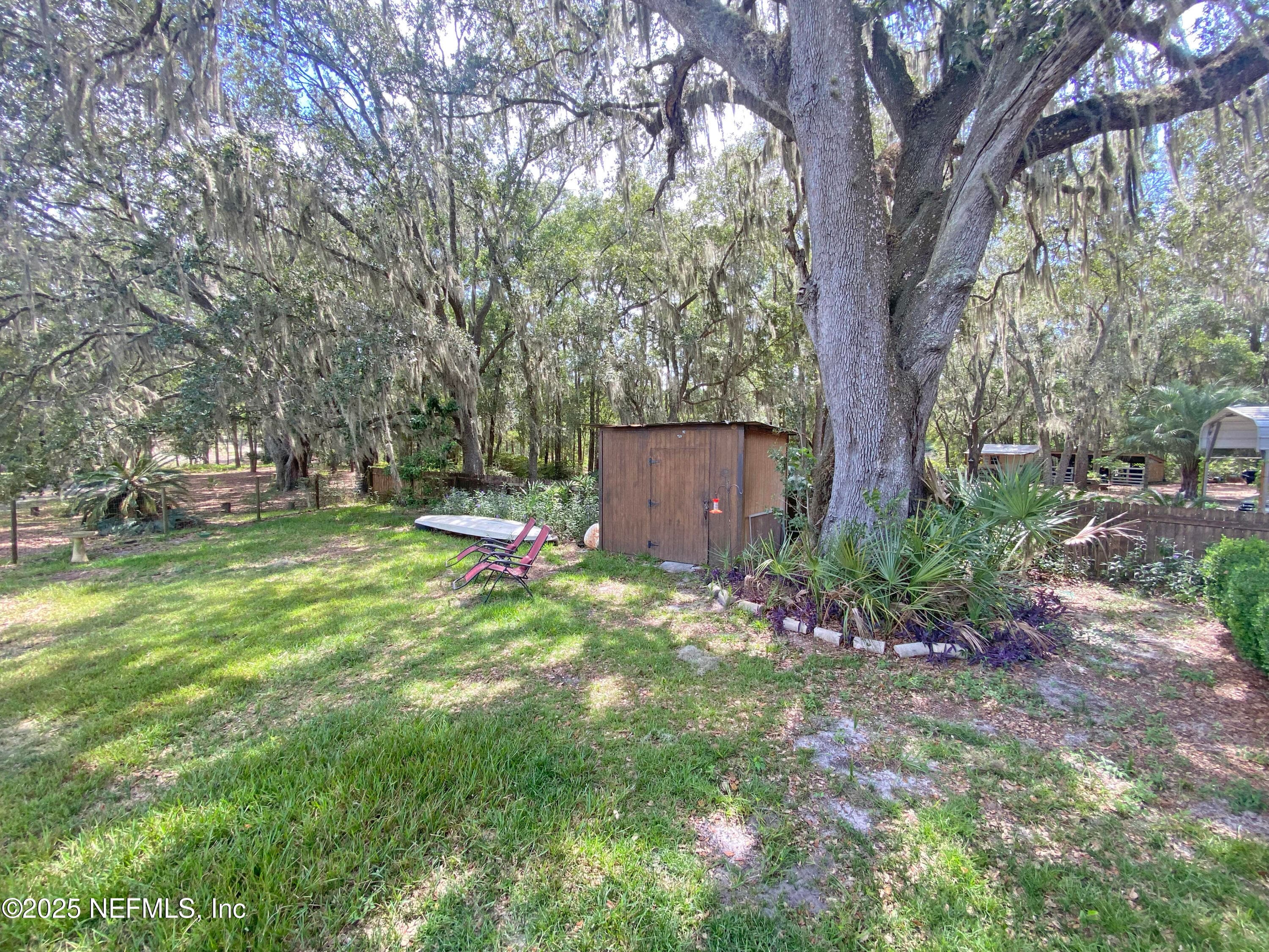 Photo 24 of 148 SWAN LAKE Drive, Melrose, FL 32666