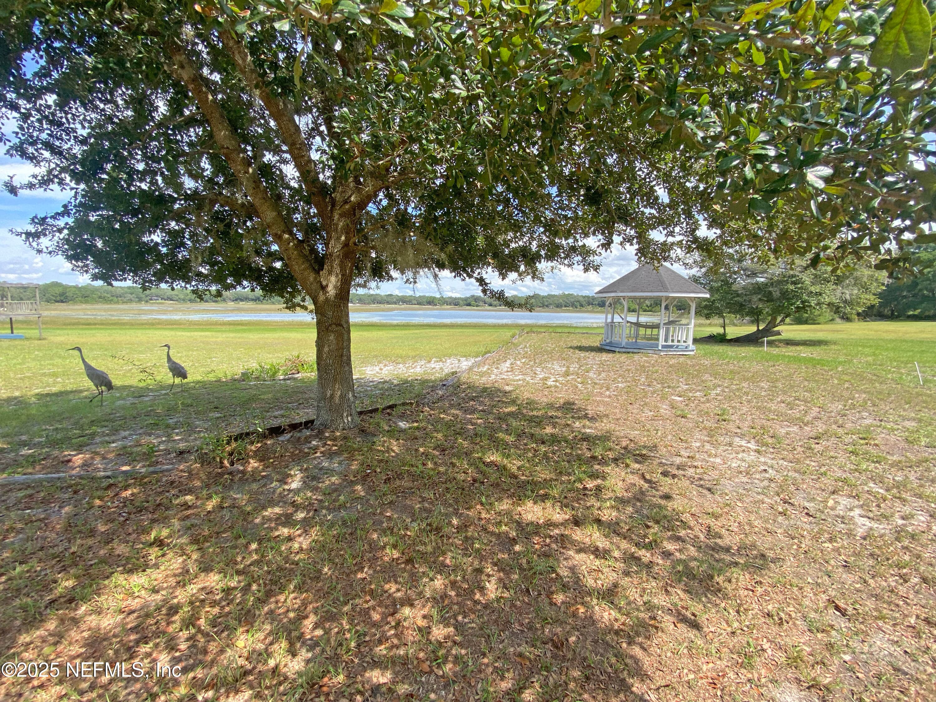 Photo 26 of 148 SWAN LAKE Drive, Melrose, FL 32666