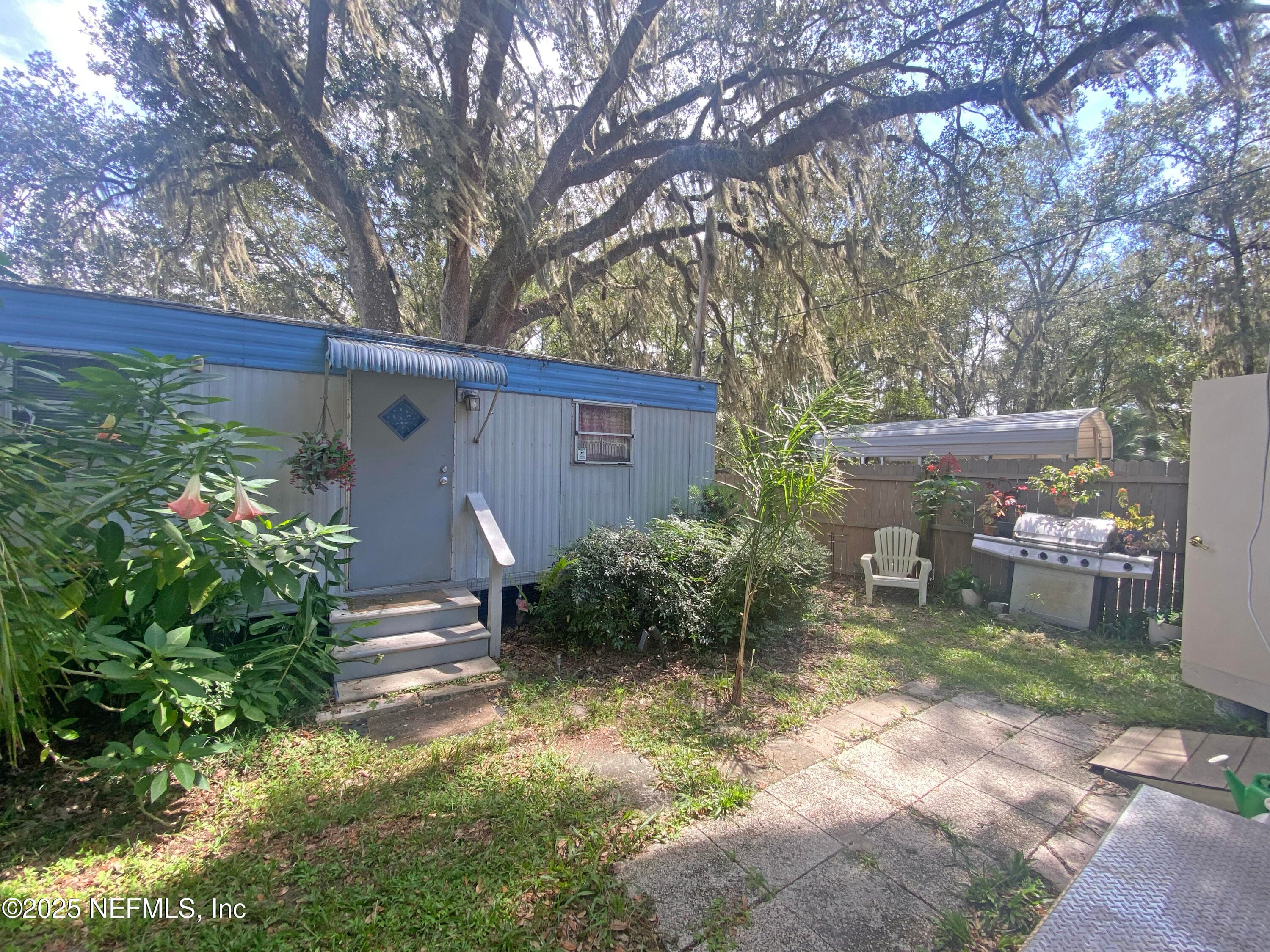 Photo 6 of 148 SWAN LAKE Drive, Melrose, FL 32666