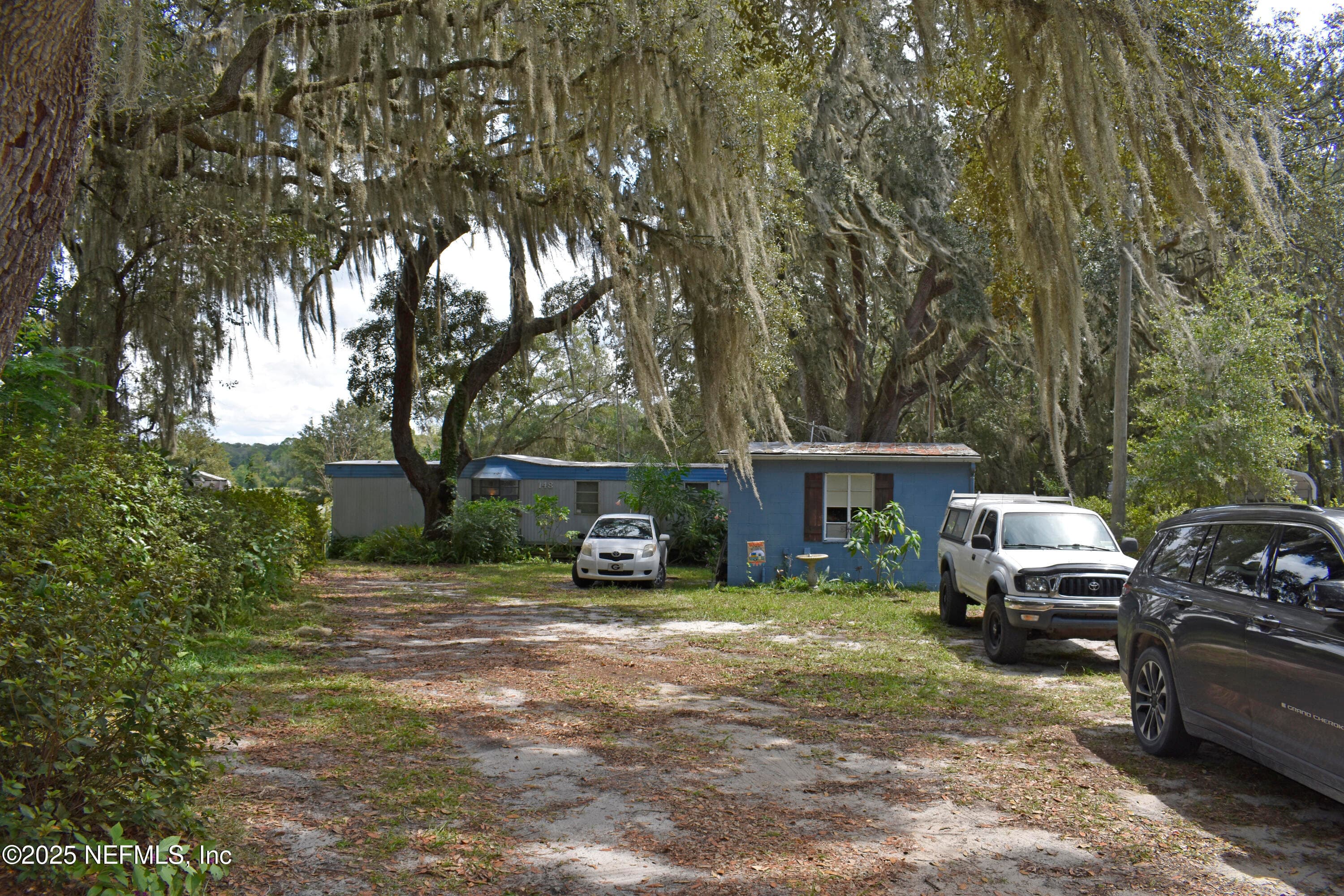 Photo 3 of 148 SWAN LAKE Drive, Melrose, FL 32666