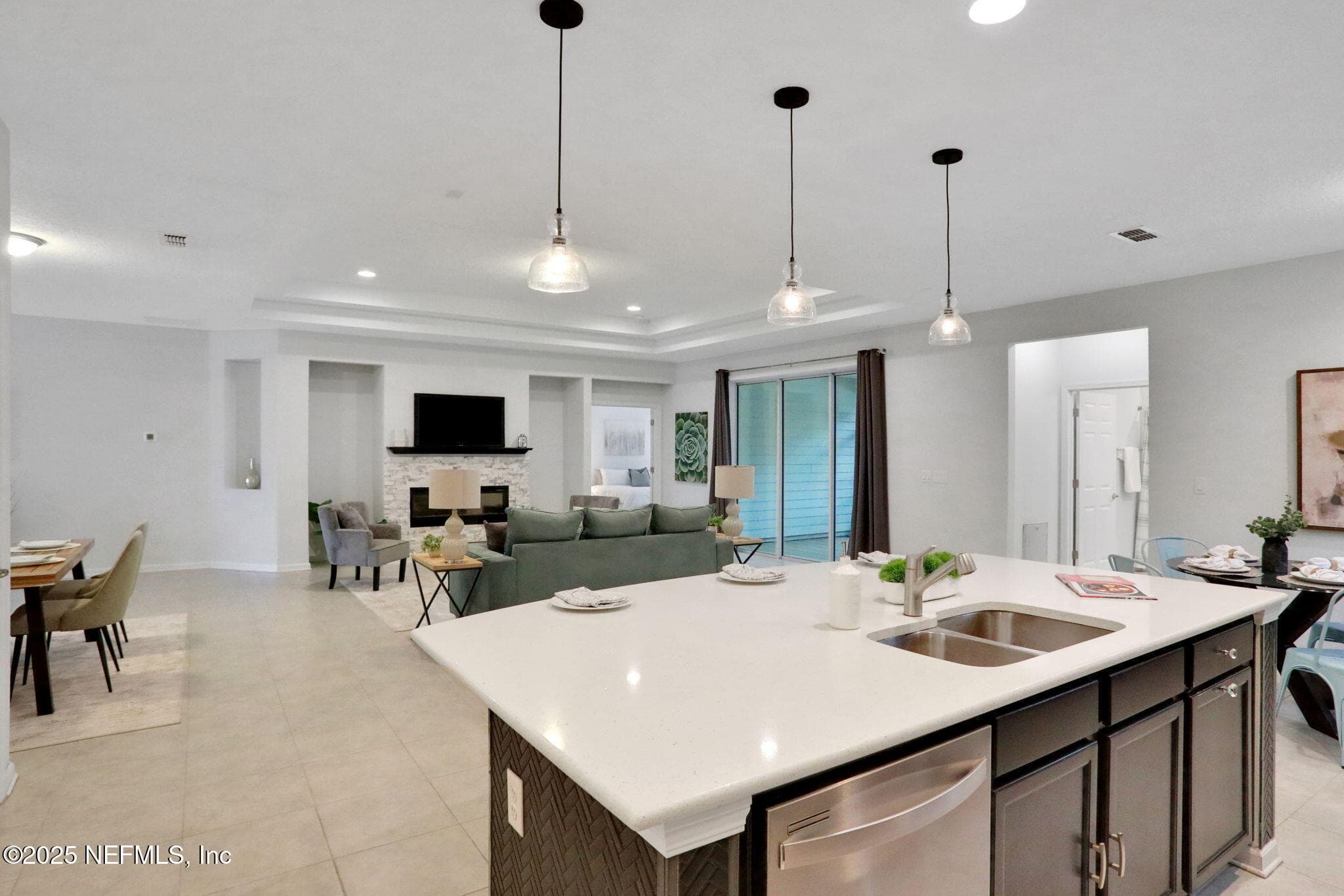 Photo 15 of 944 LAUREL VALLEY Drive, Orange Park, FL 32065