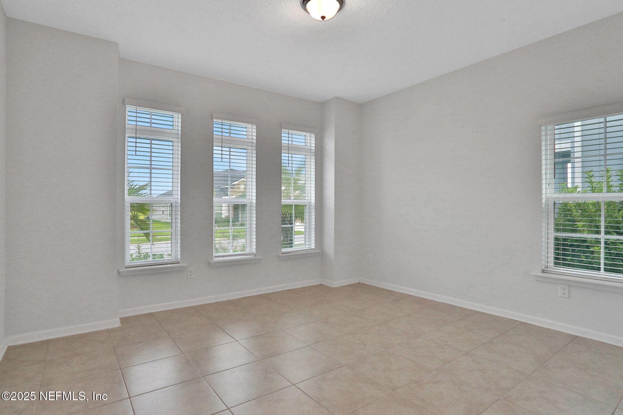 Photo 37 of 944 LAUREL VALLEY Drive, Orange Park, FL 32065