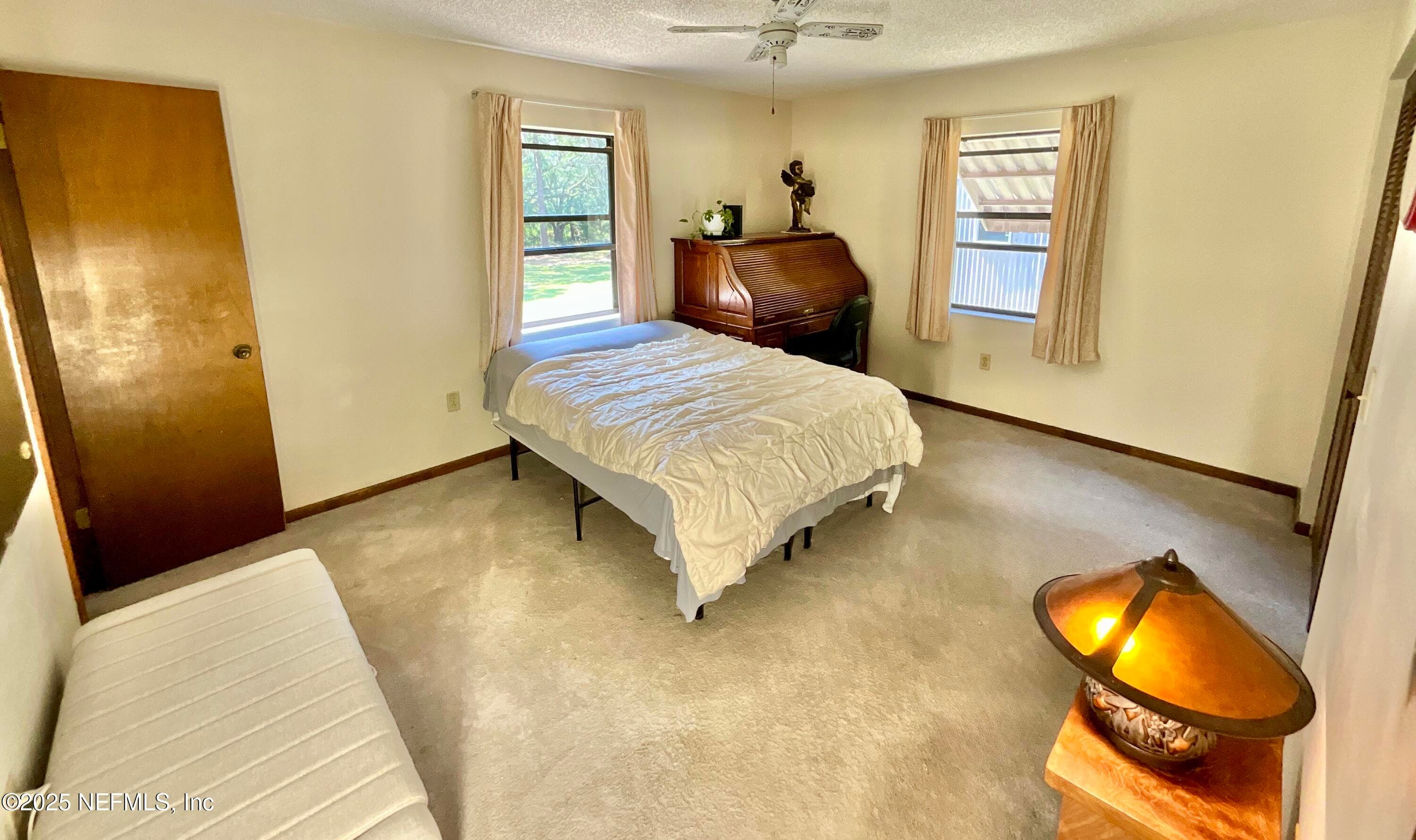 Photo 13 of 137 OAK Circle, Interlachen, FL 32148