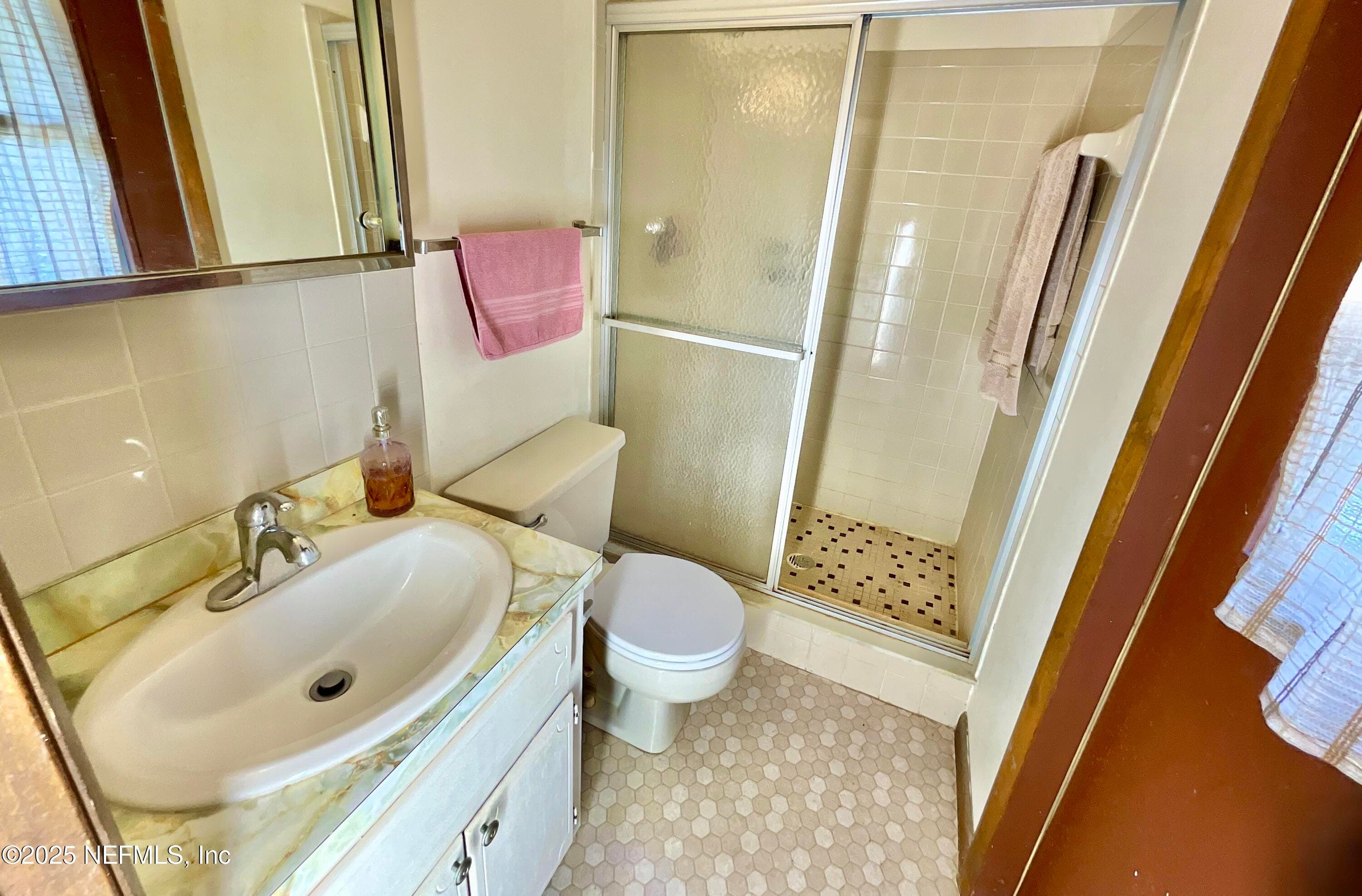 Photo 16 of 137 OAK Circle, Interlachen, FL 32148