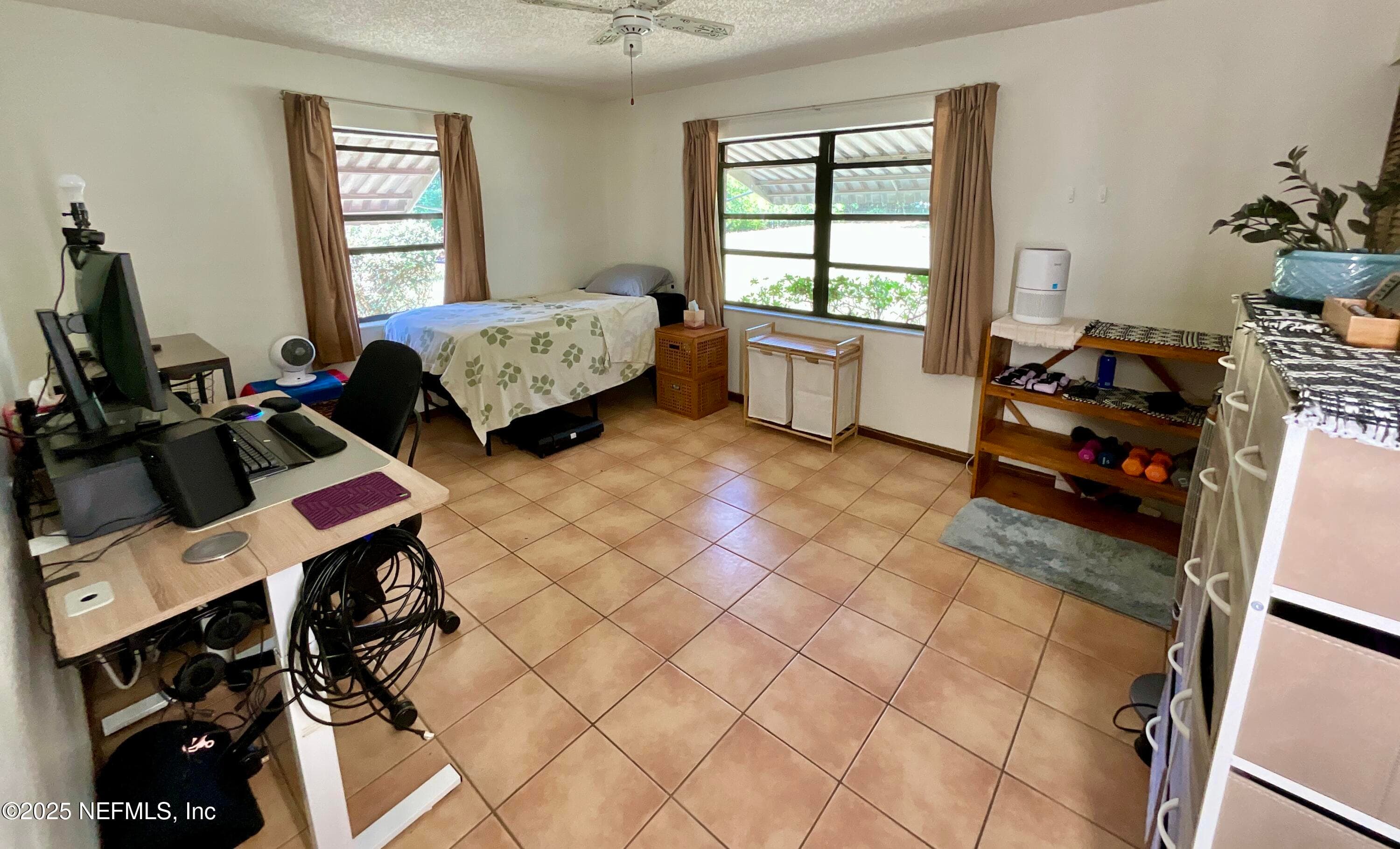 Photo 17 of 137 OAK Circle, Interlachen, FL 32148