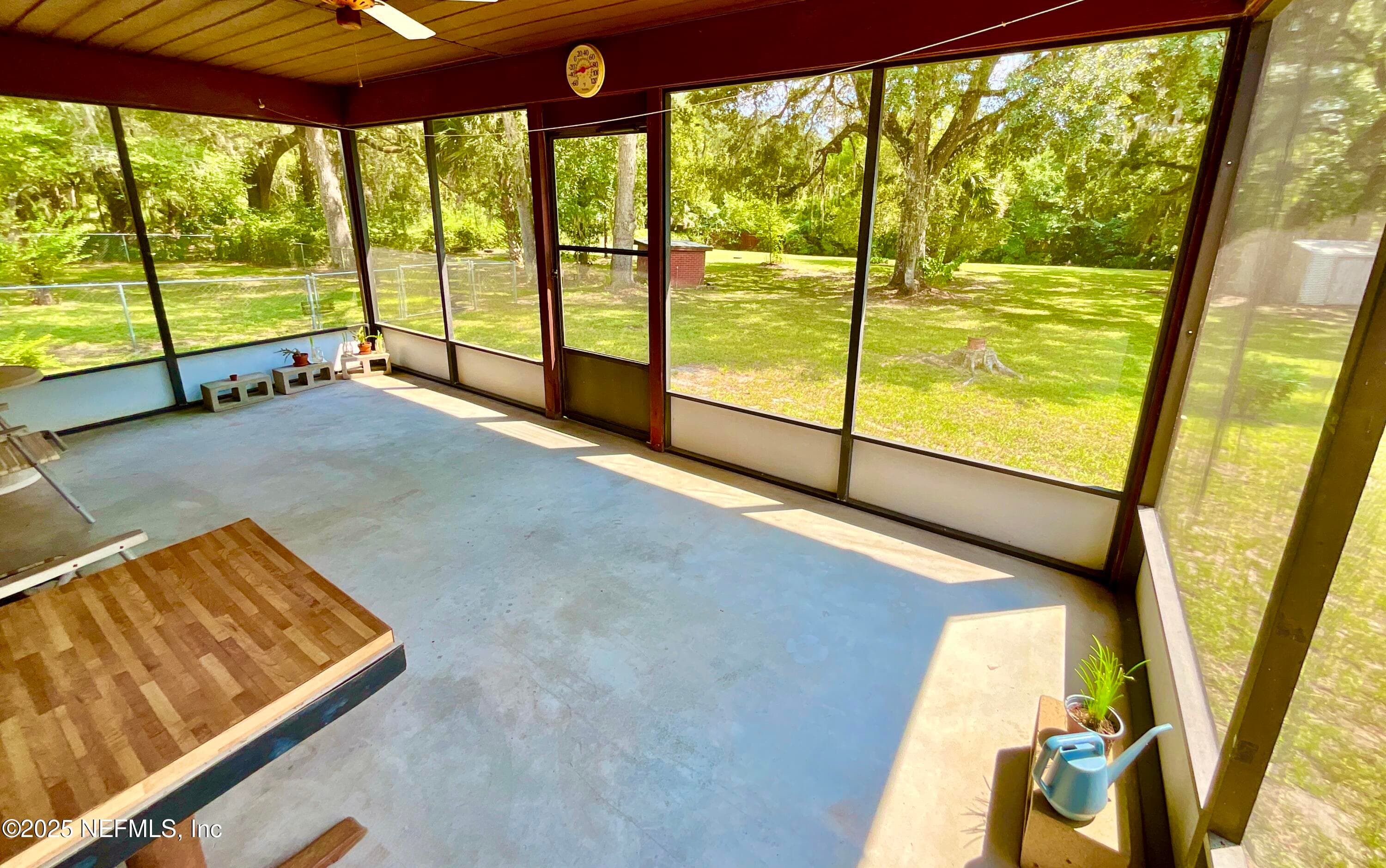 Photo 25 of 137 OAK Circle, Interlachen, FL 32148