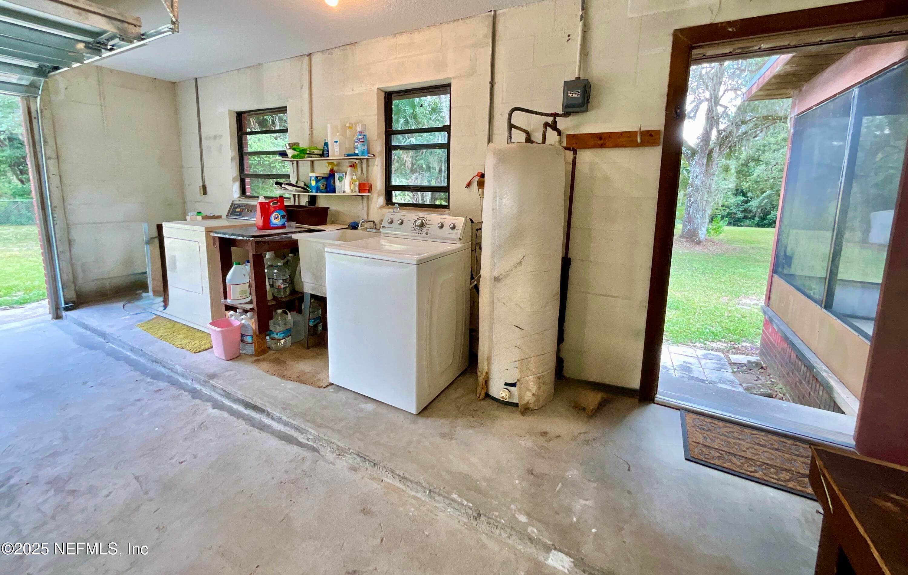 Photo 35 of 137 OAK Circle, Interlachen, FL 32148