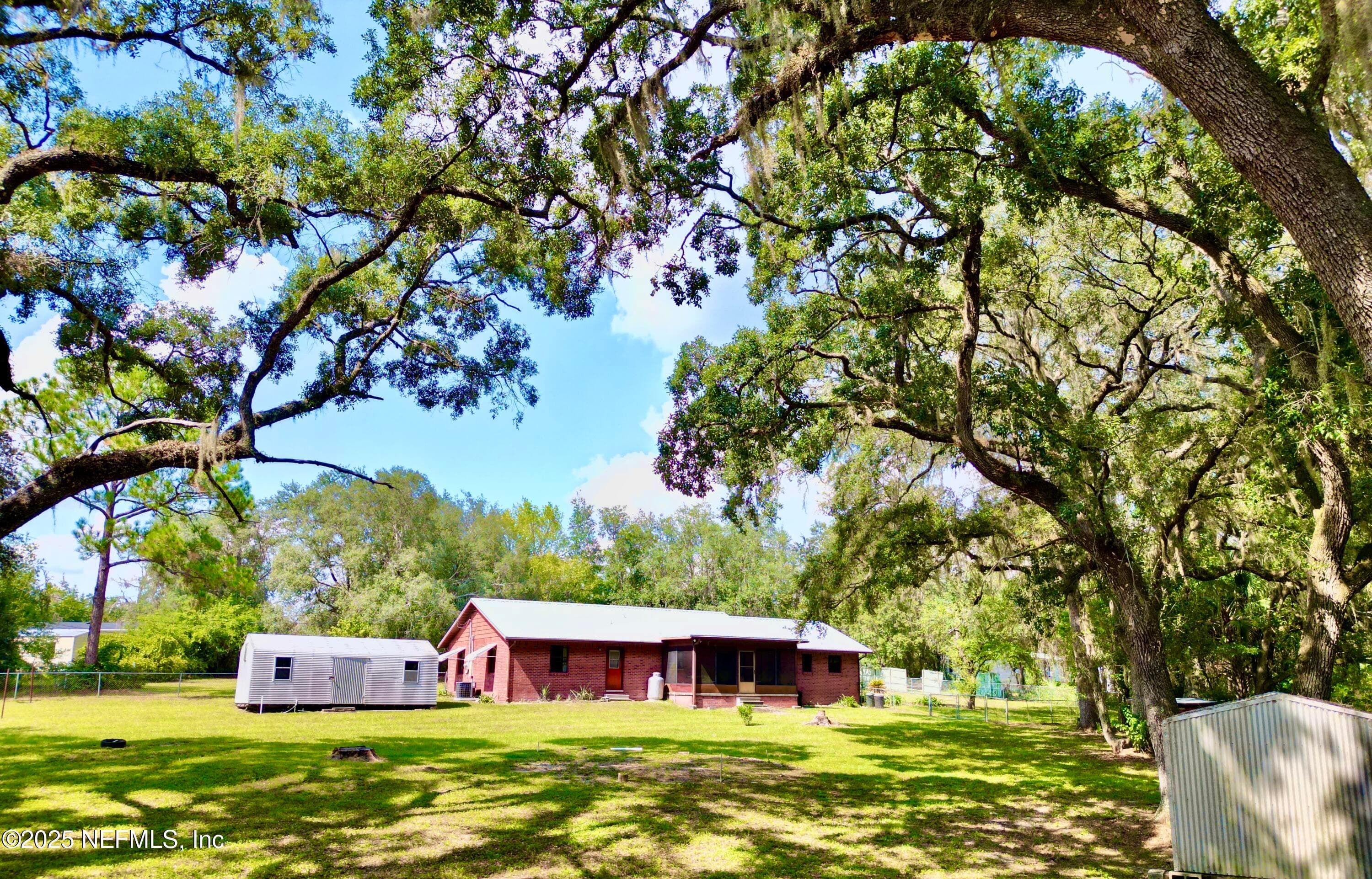 Photo 44 of 137 OAK Circle, Interlachen, FL 32148