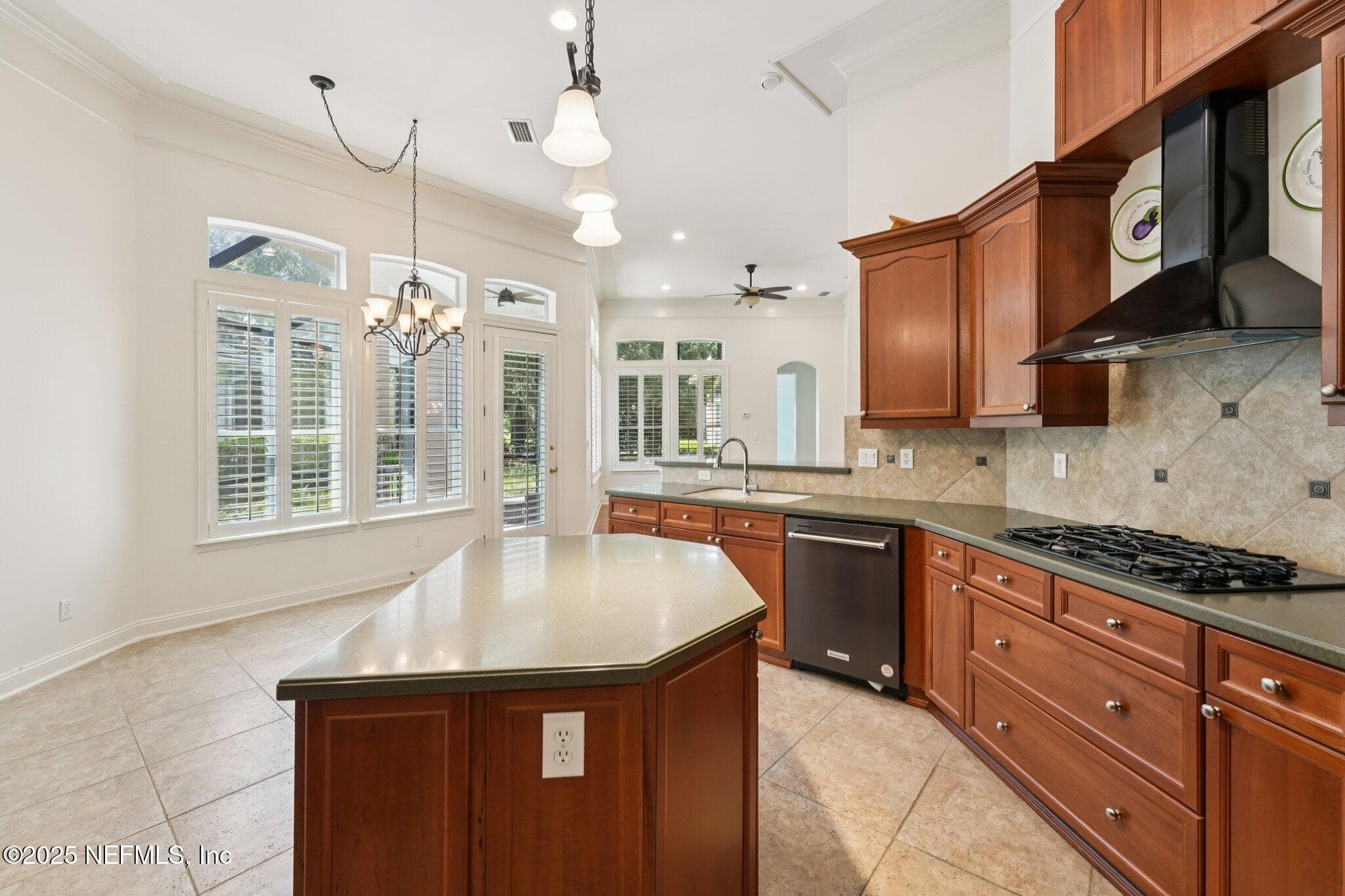 Kitchen island — 4640 TUSCAN WOOD Court, St. Augustine, FL 32092