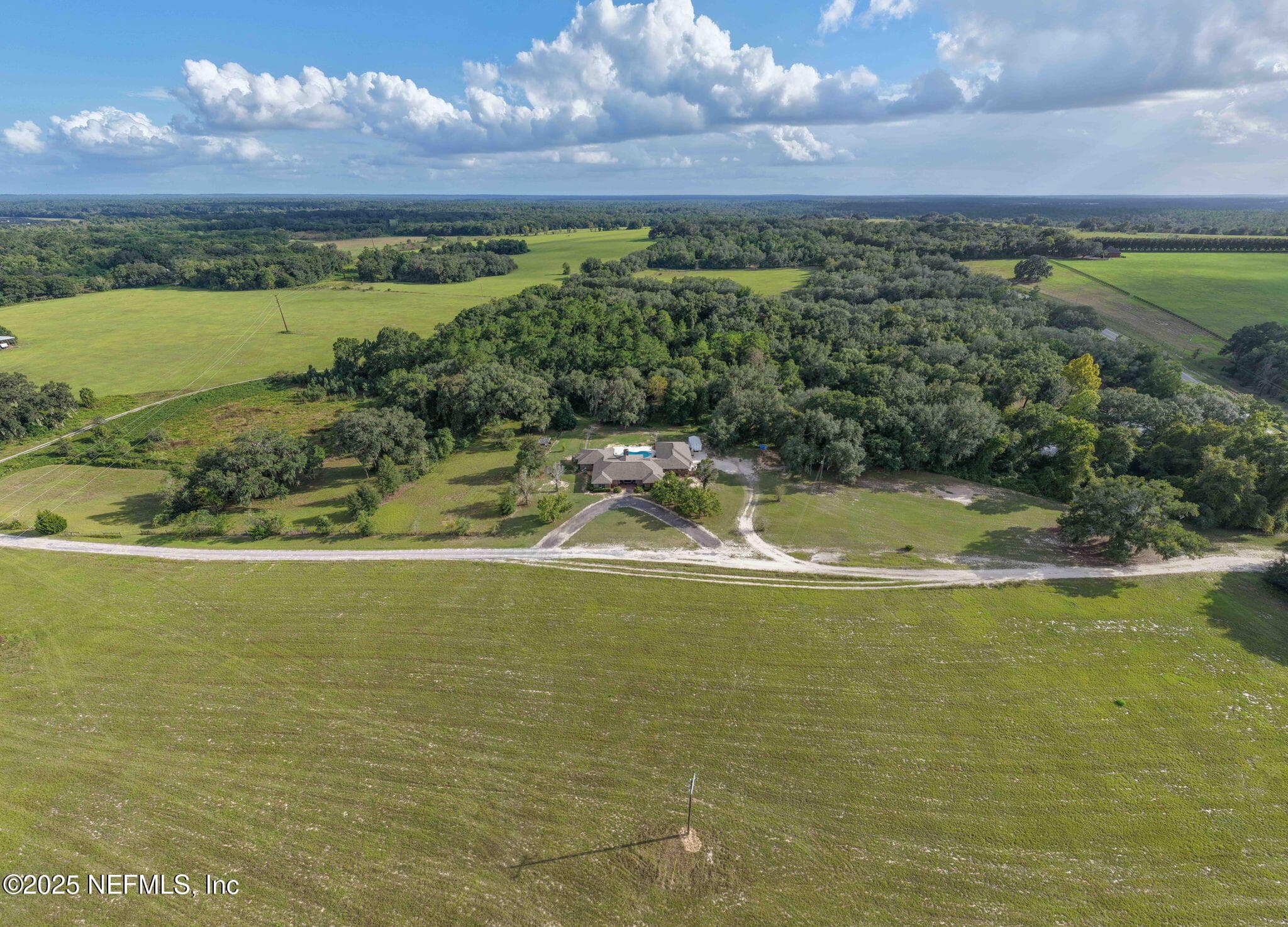 Photo 9 of 105 DAIRY Road, Melrose, FL 32666