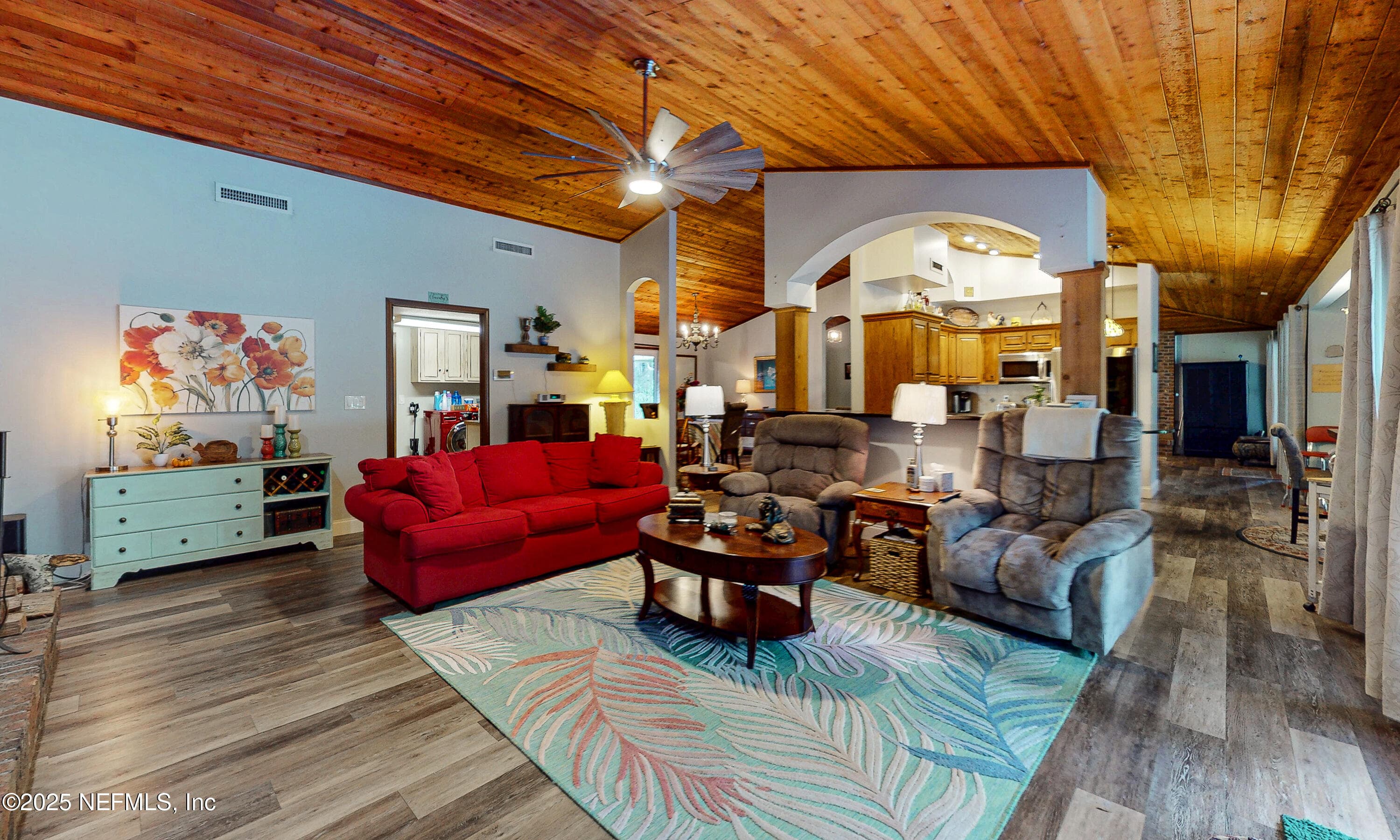 Family room with tongue and groove ceilings. — 2860 RAVINES Road, Middleburg, FL 32068
