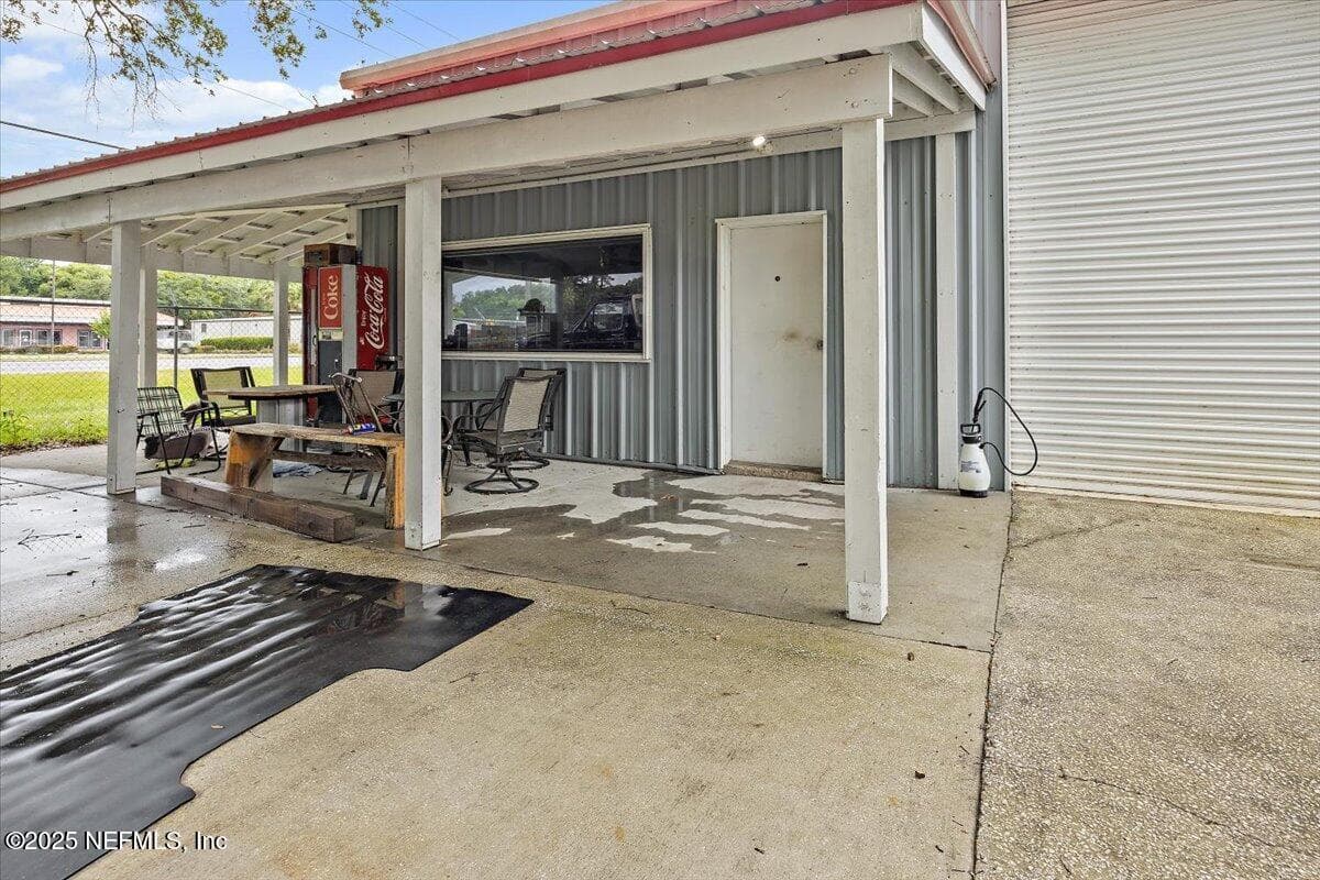 Photo 5 of 474379 E STATE RD 200, Fernandina Beach, FL 32034