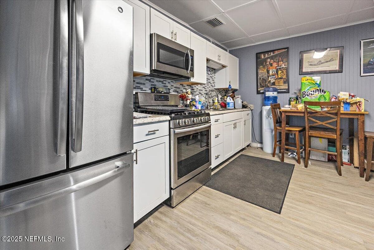 Photo 7 of 474379 E STATE RD 200, Fernandina Beach, FL 32034