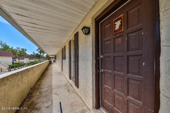 Photo 4 of 1713 EL CAMINO Road 7, Jacksonville, FL 32216