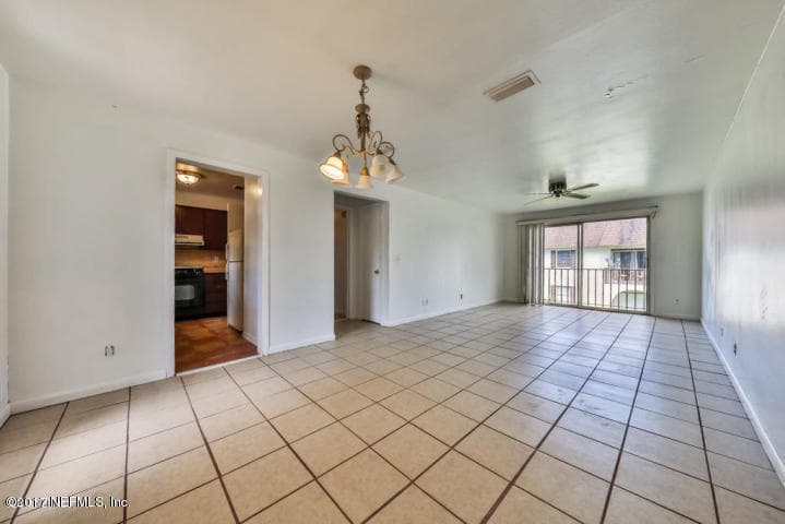 Photo 5 of 1713 EL CAMINO Road 7, Jacksonville, FL 32216