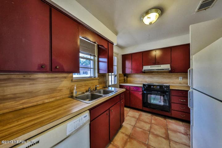 Photo 7 of 1713 EL CAMINO Road 7, Jacksonville, FL 32216