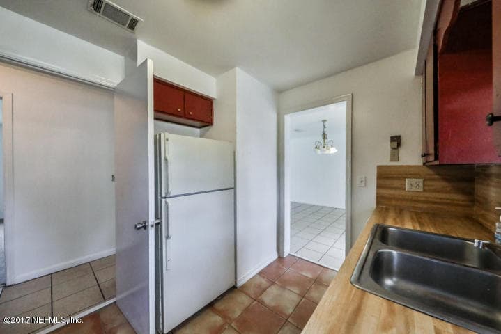 Photo 9 of 1713 EL CAMINO Road 7, Jacksonville, FL 32216