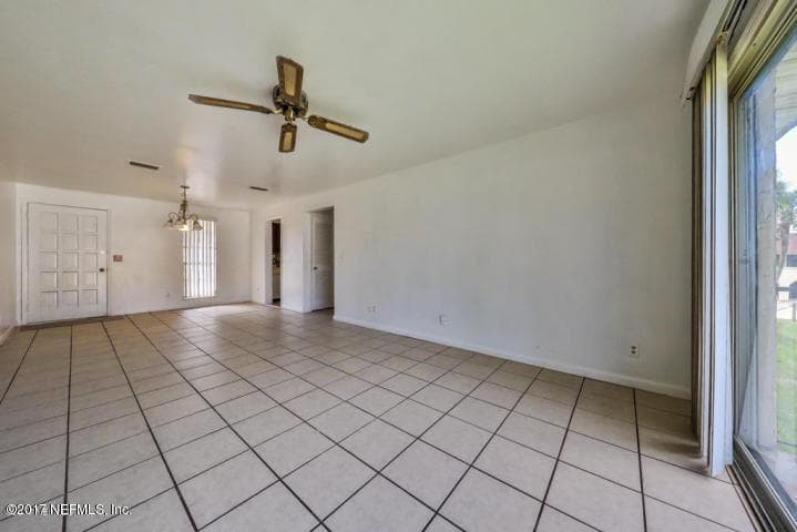 Photo 11 of 1713 EL CAMINO Road 7, Jacksonville, FL 32216
