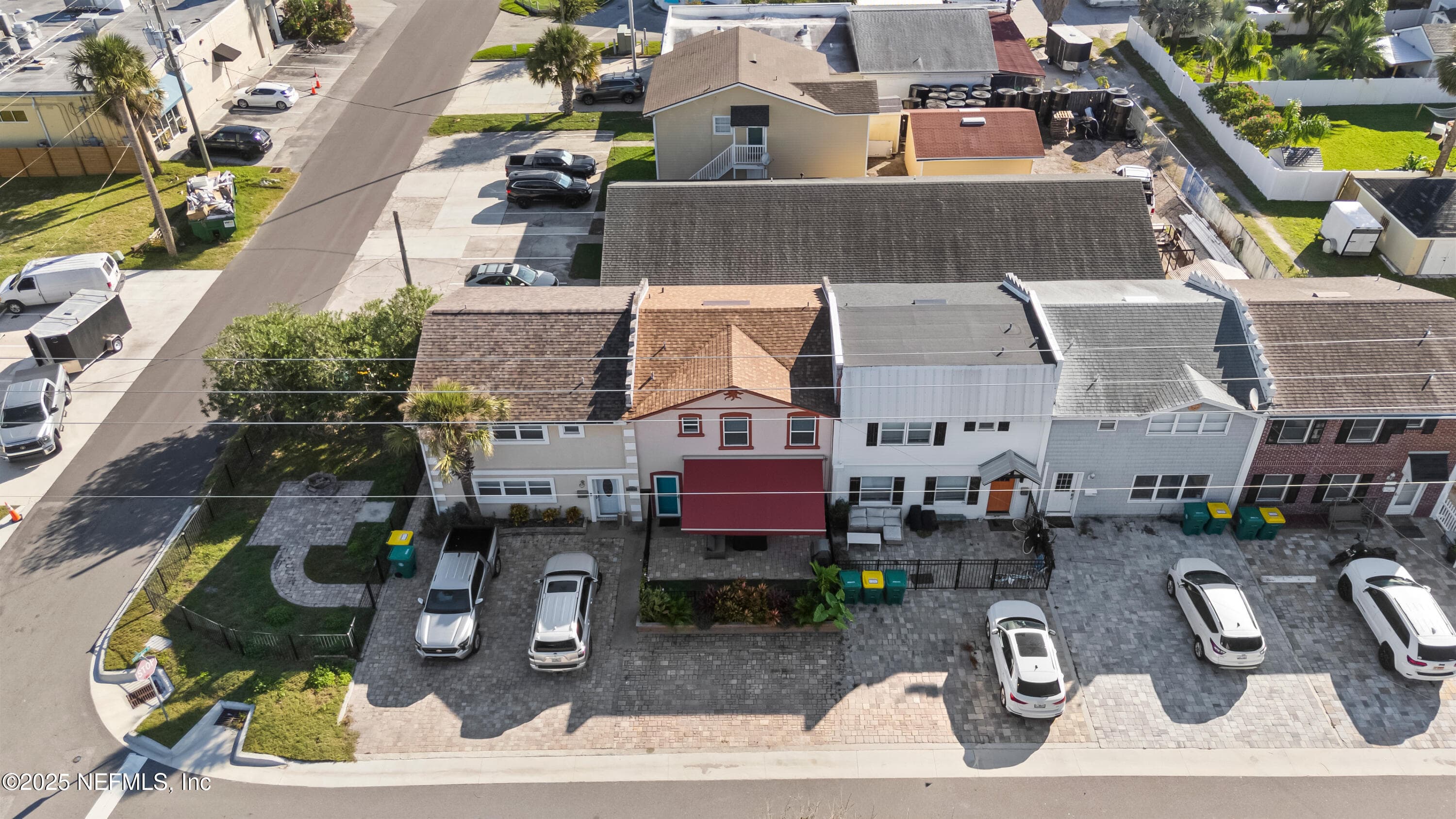 Photo 3 of 1417 4TH Street N, Jacksonville Beach, FL 32250
