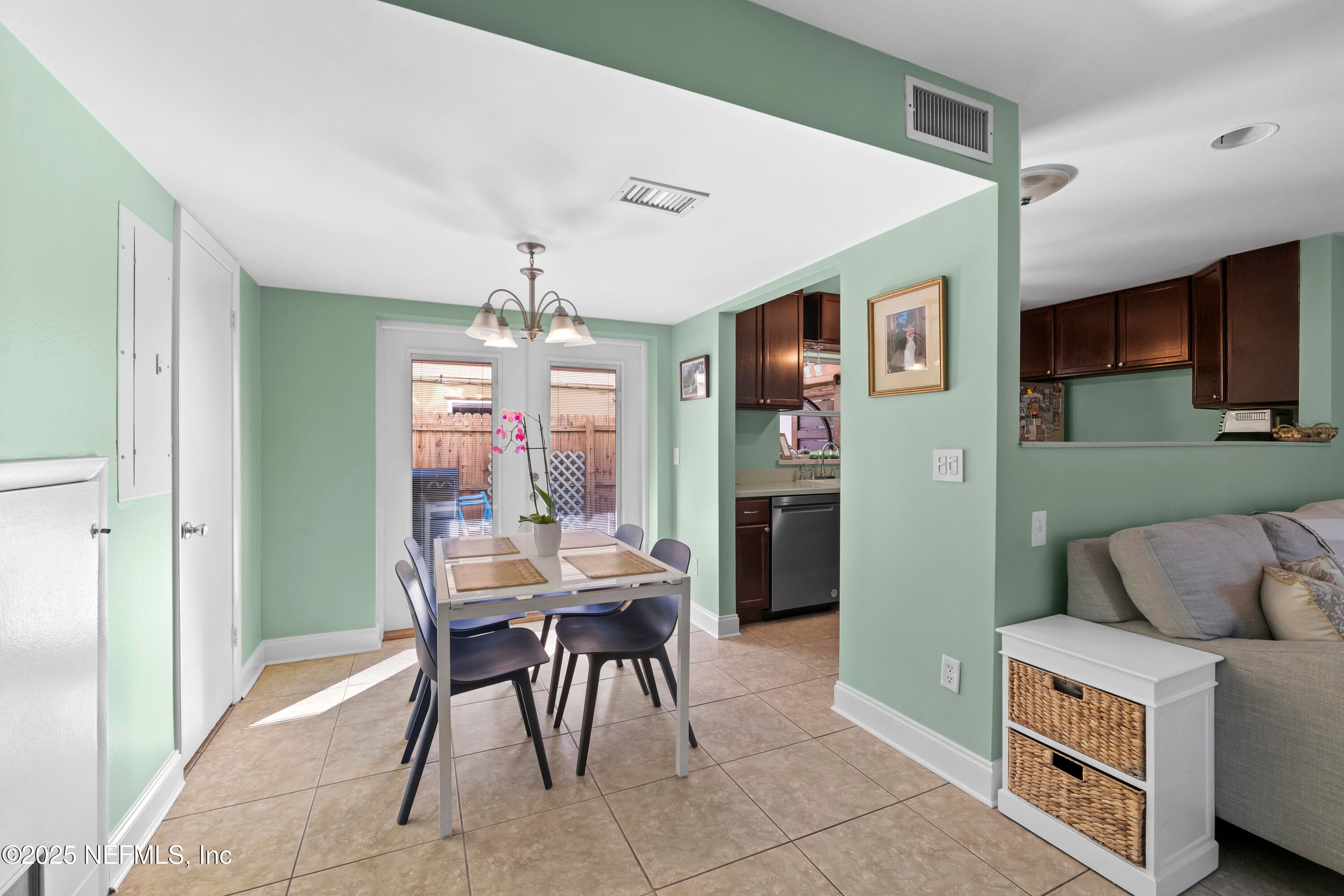 Photo 10 of 1417 4TH Street N, Jacksonville Beach, FL 32250