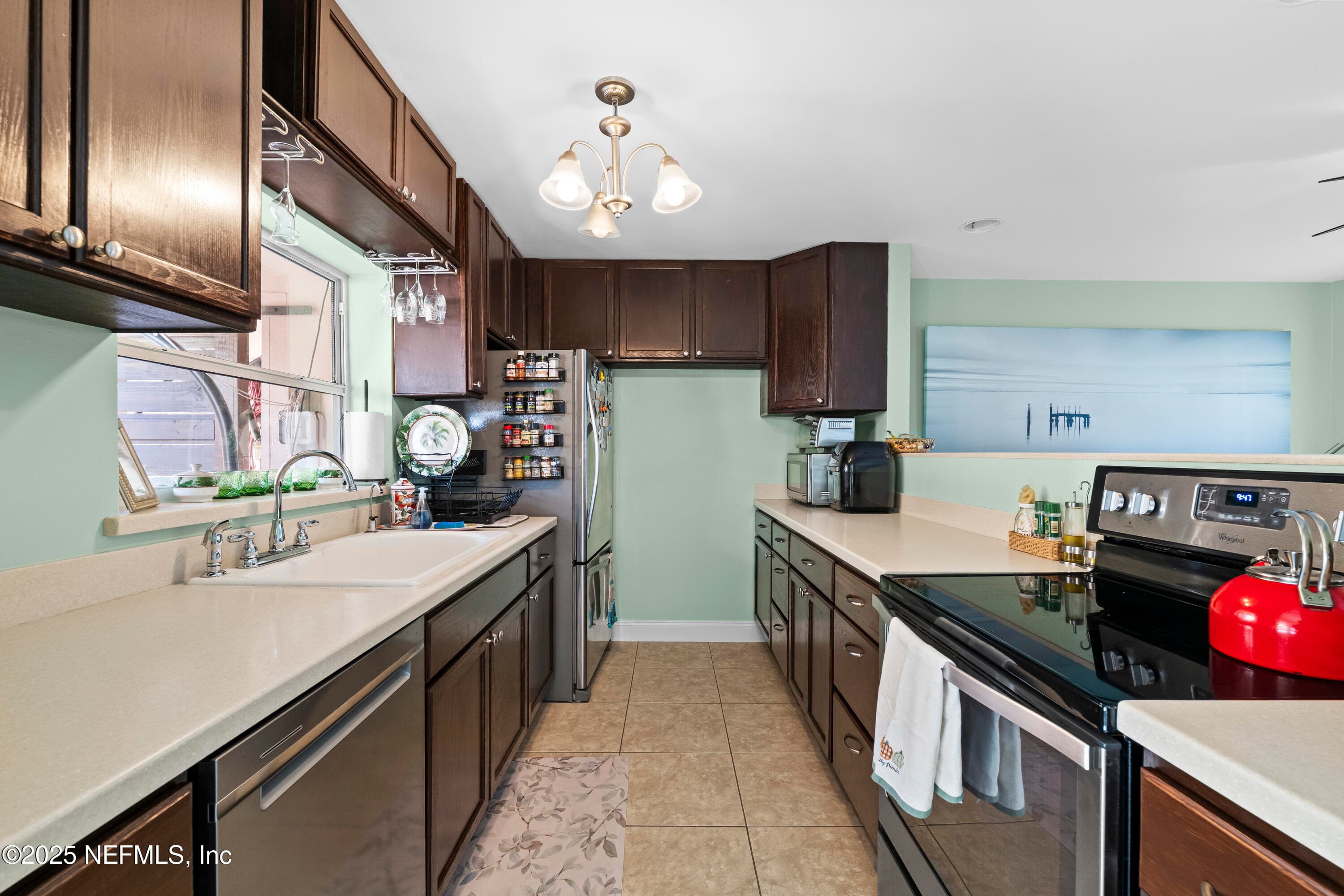 Photo 8 of 1417 4TH Street N, Jacksonville Beach, FL 32250