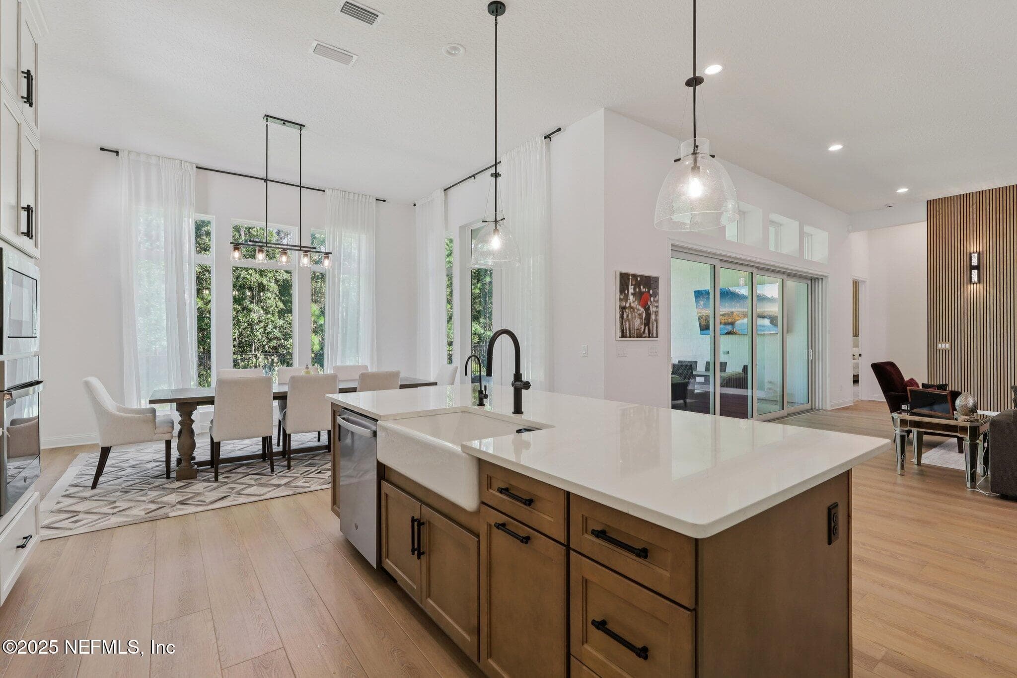 Farm house sink, wood tone cabinets for the island — 3089 SPIRO Circle, Jacksonville, FL 32246