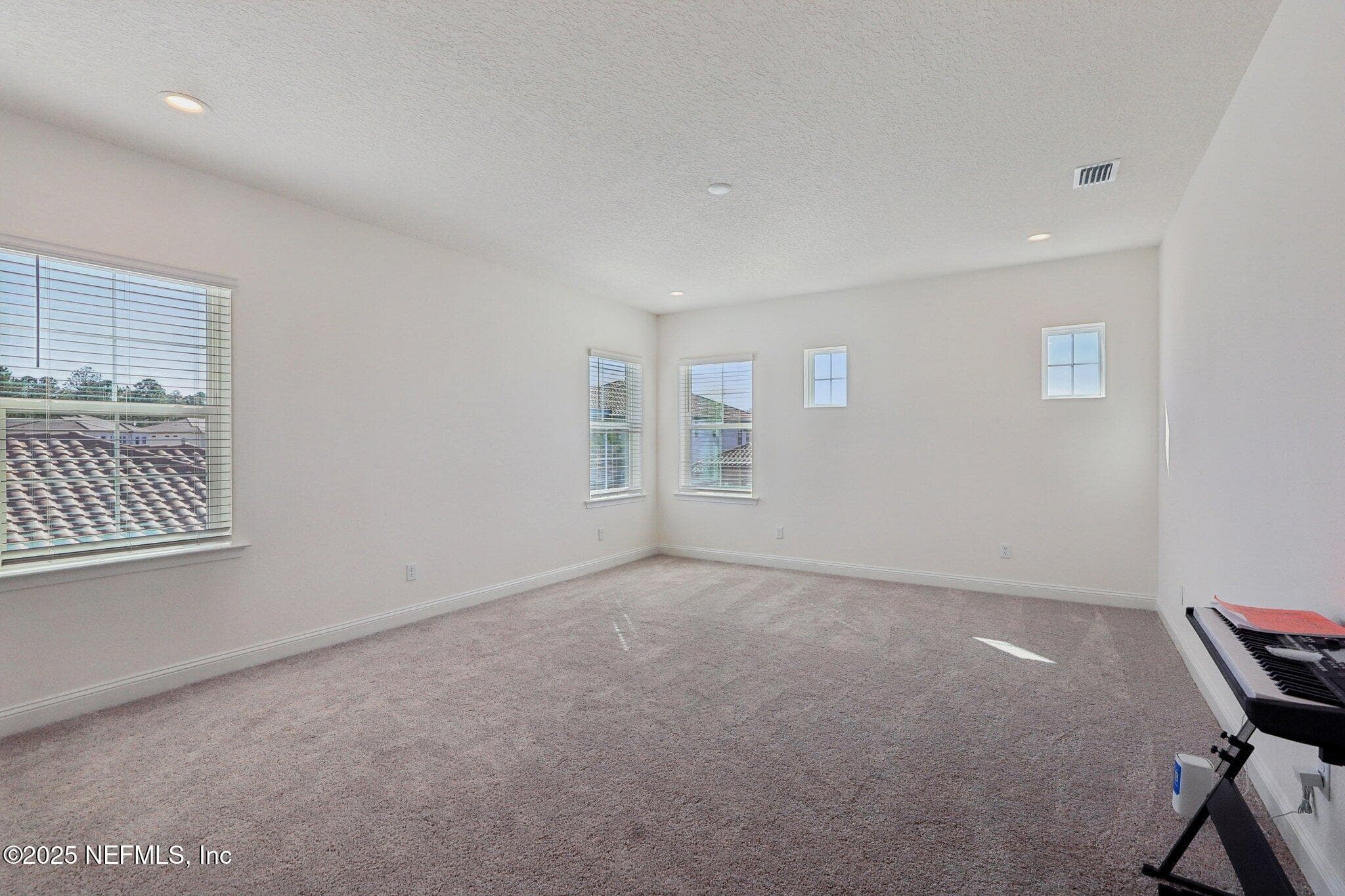 Bonus Room, perfect "hangout" — 3089 SPIRO Circle, Jacksonville, FL 32246
