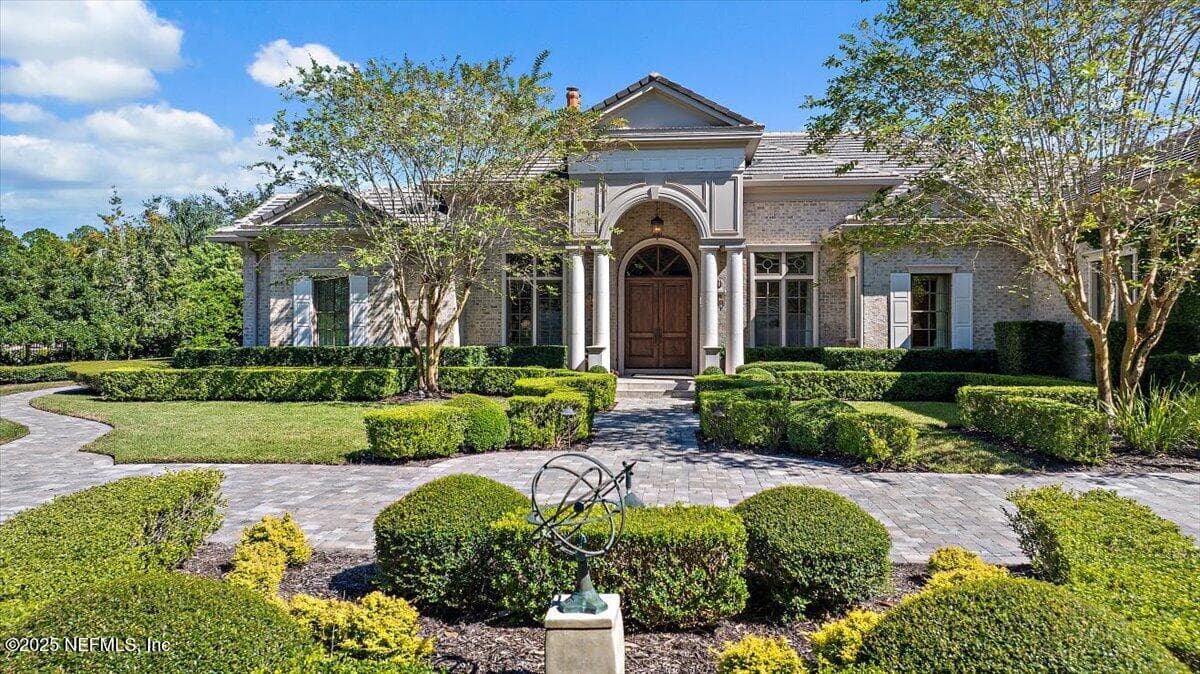 Photo 4 of 5367 CHANDLER BEND Drive, Jacksonville, FL 32224