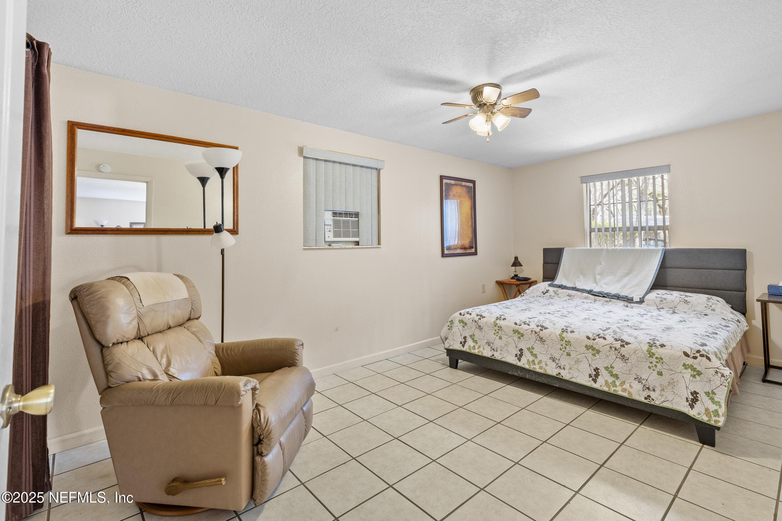 Cottage — 6441 BAKER Road, Keystone Heights, FL 32656
