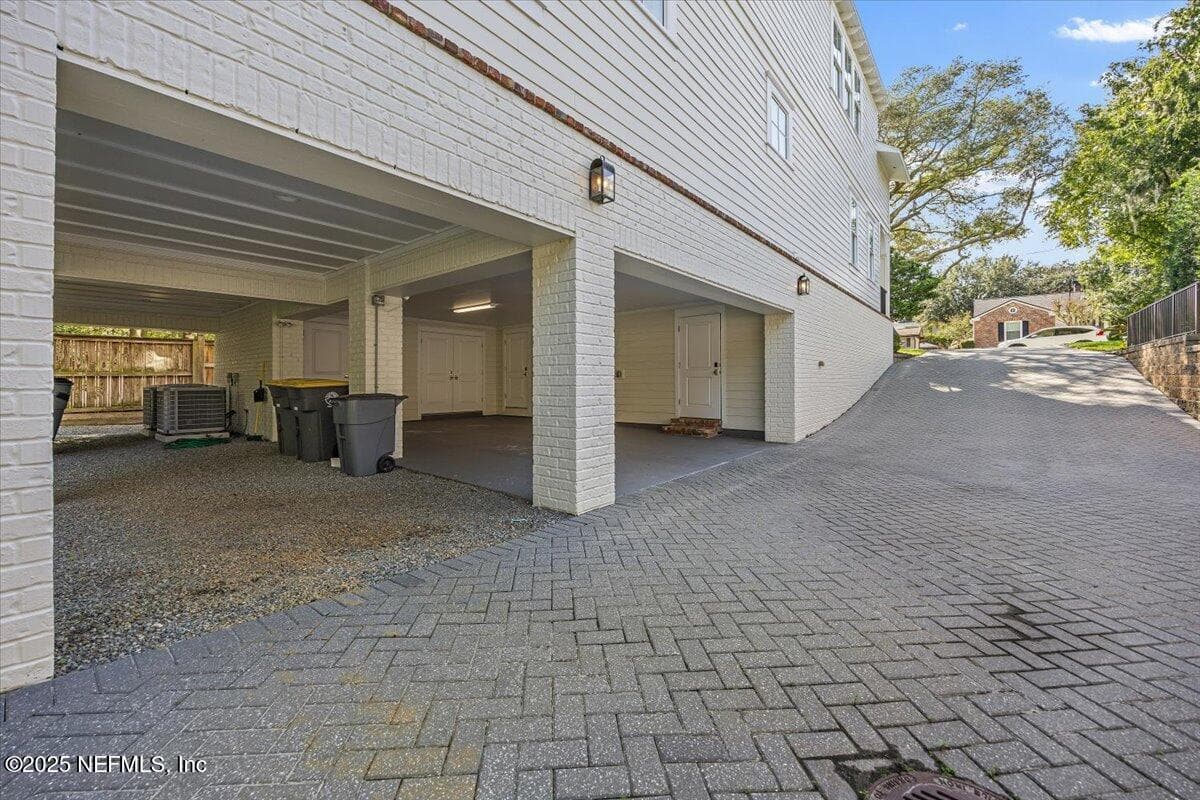 Herringbone pavers — 2743 GREEN BAY Lane, Jacksonville, FL 32207
