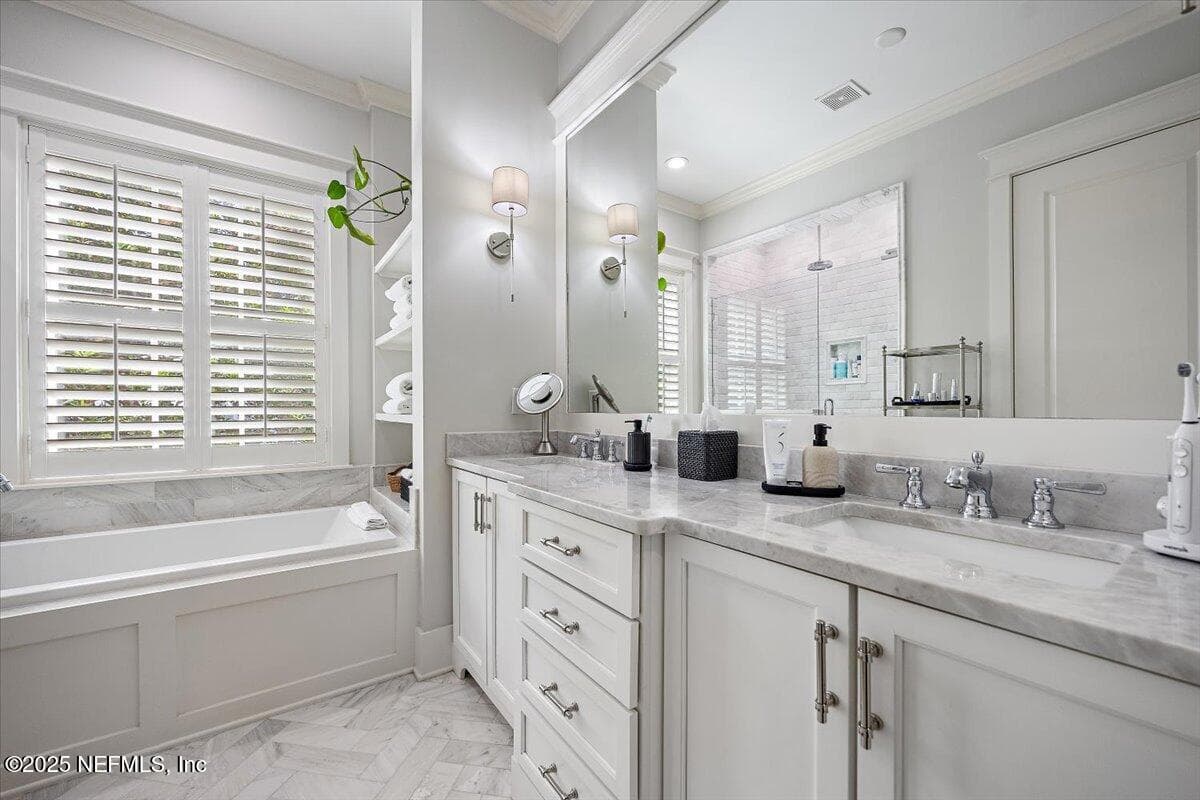 Honed marble bathroom w/ double vanities — 2743 GREEN BAY Lane, Jacksonville, FL 32207