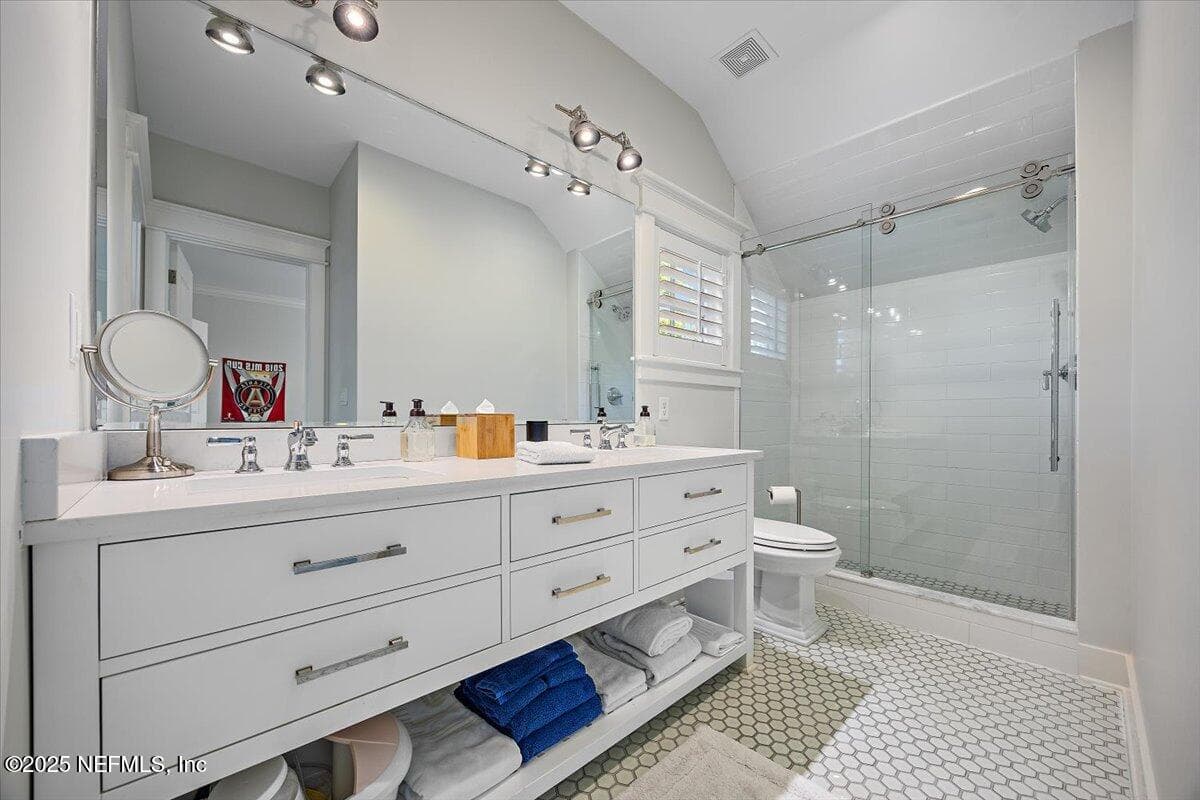 Love these double vanities and large shower! — 2743 GREEN BAY Lane, Jacksonville, FL 32207
